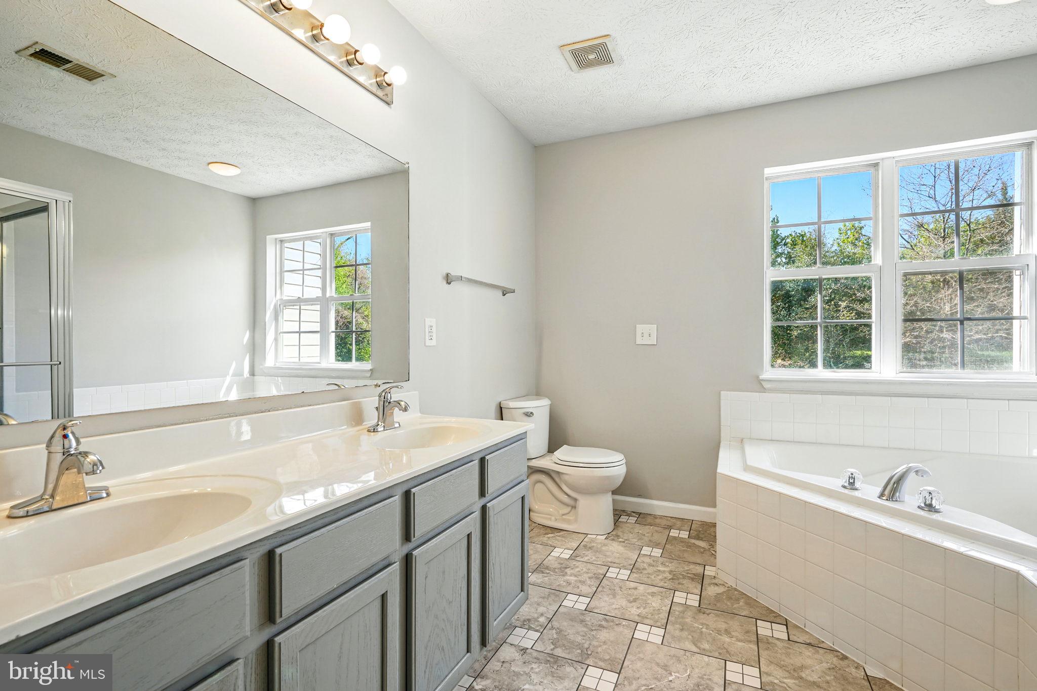 VISTA GARDENS PLAT 1> - Residential