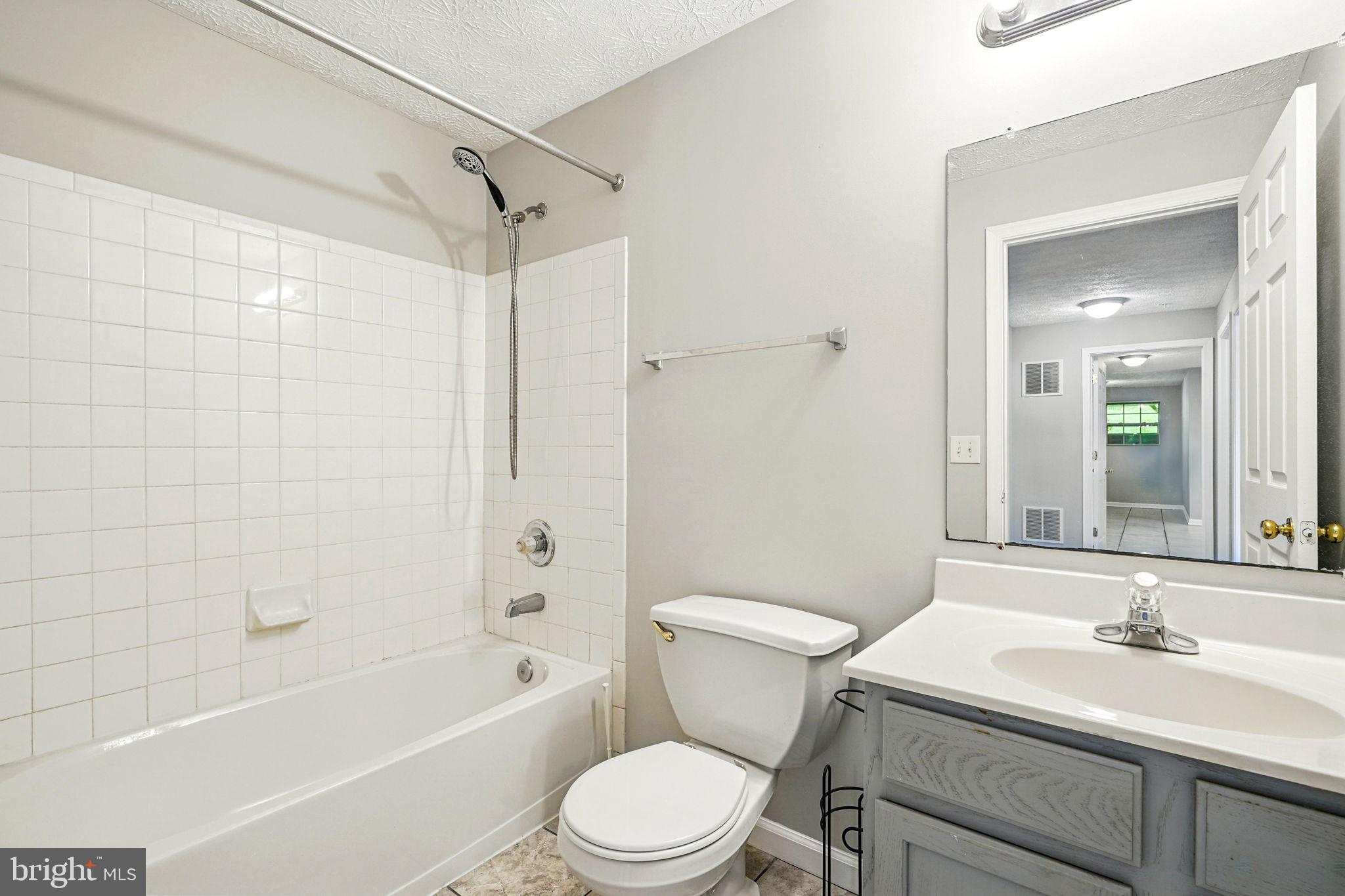 VISTA GARDENS PLAT 1> - Residential