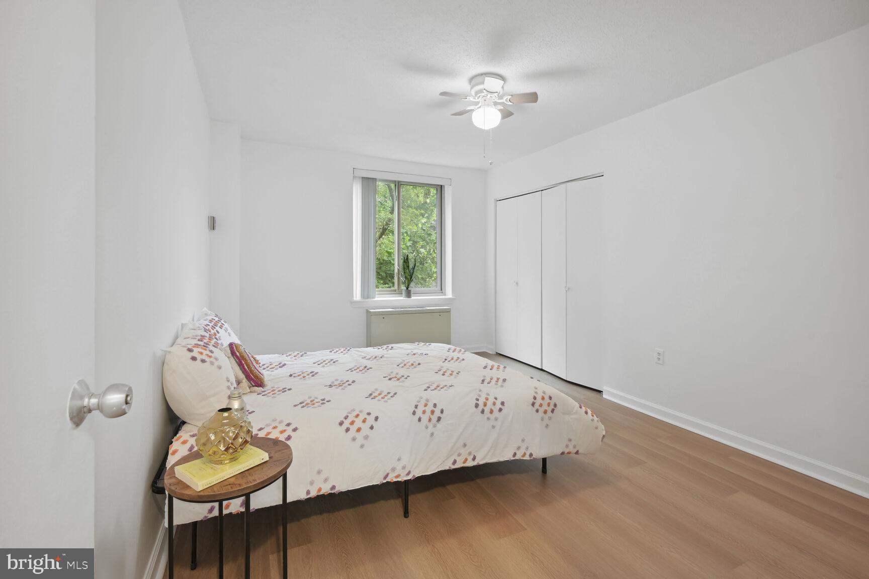 LYON VILLAGE - Residential