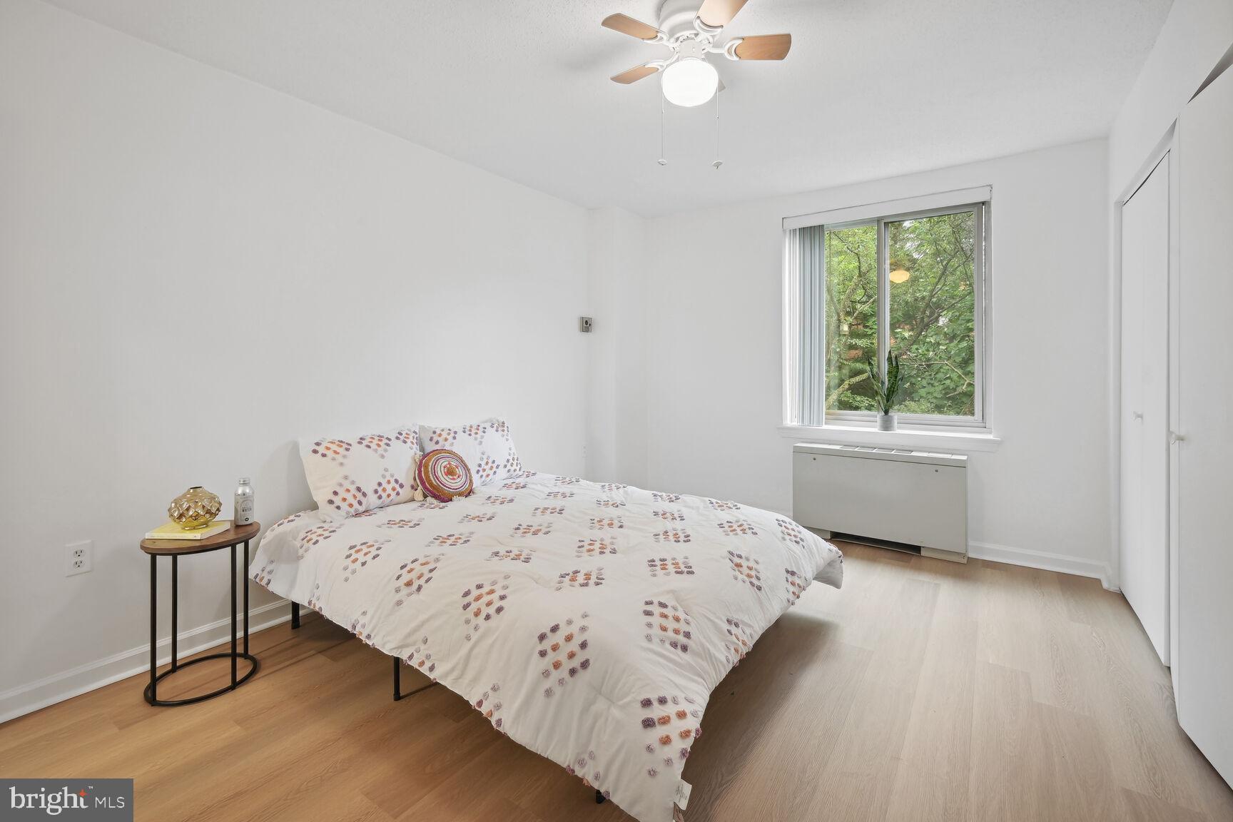 LYON VILLAGE - Residential