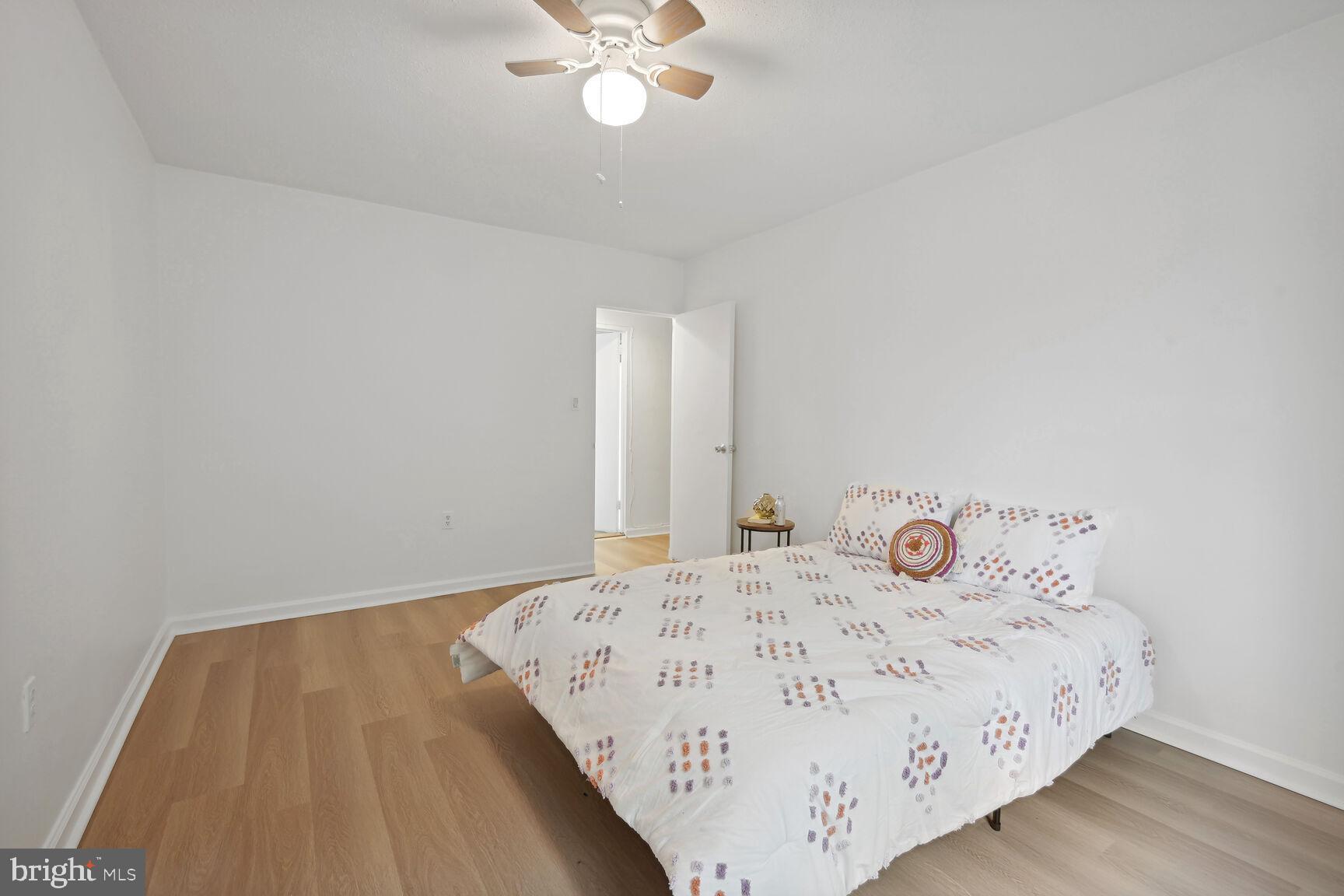 LYON VILLAGE - Residential