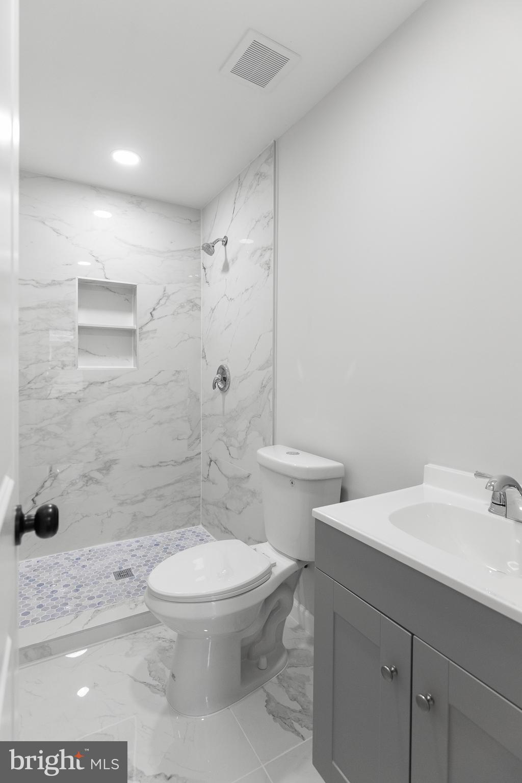 WHITE HOUSE HEIGHTS - Residential