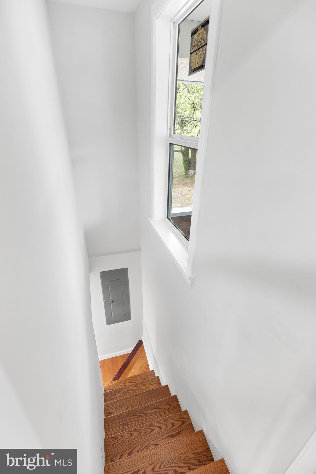 WHITE HOUSE HEIGHTS - Residential