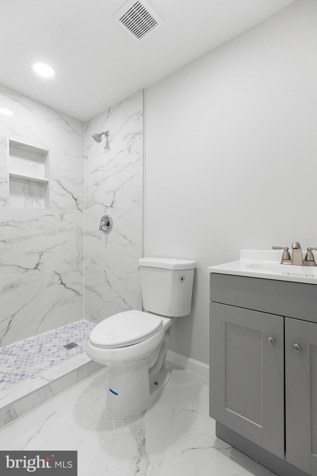 WHITE HOUSE HEIGHTS - Residential