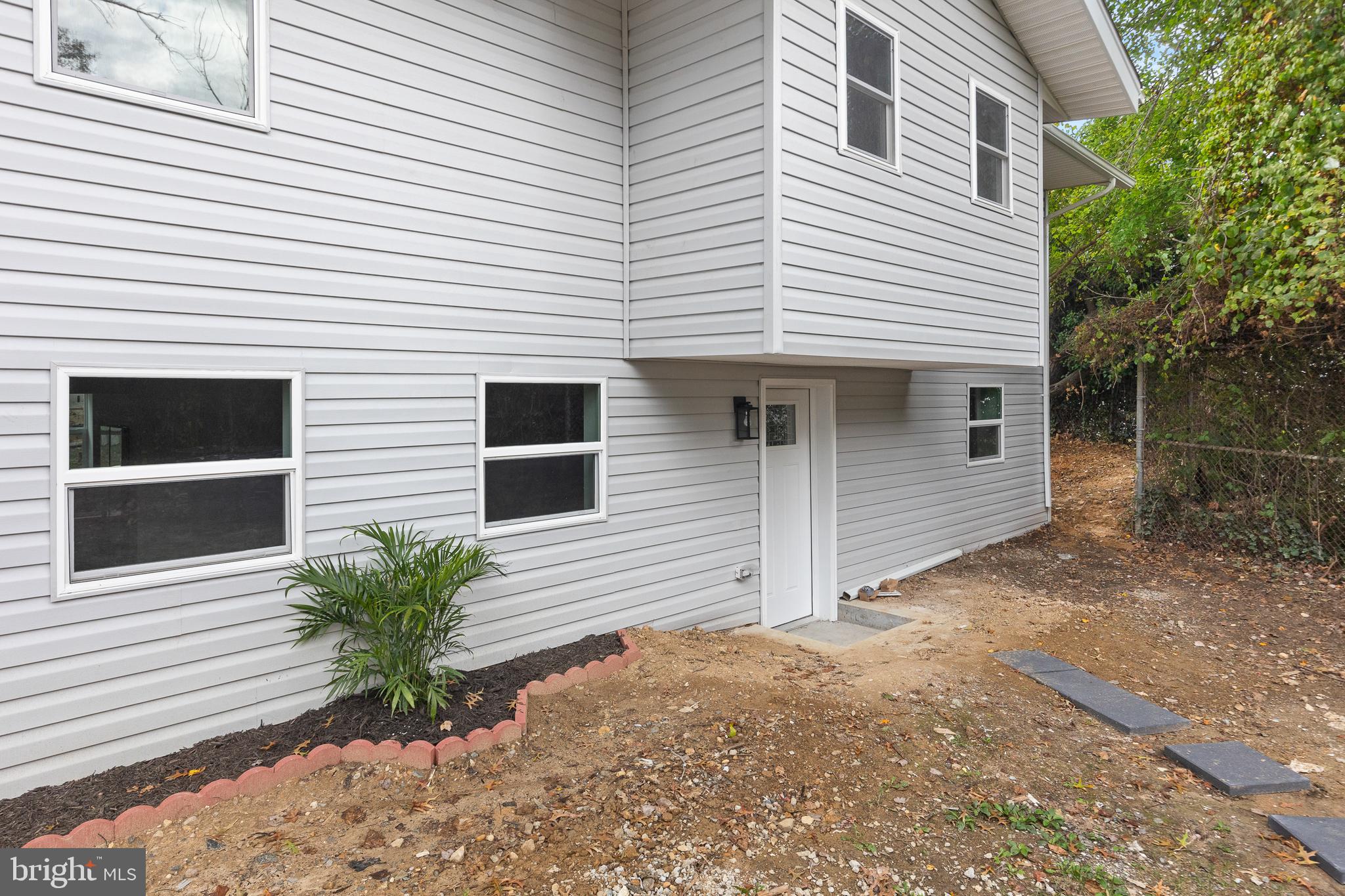 WHITE HOUSE HEIGHTS - Residential