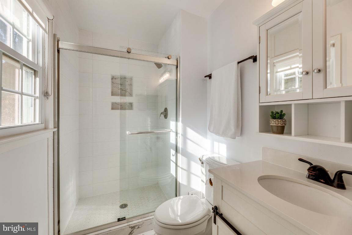 ROLLING VALLEY - Residential