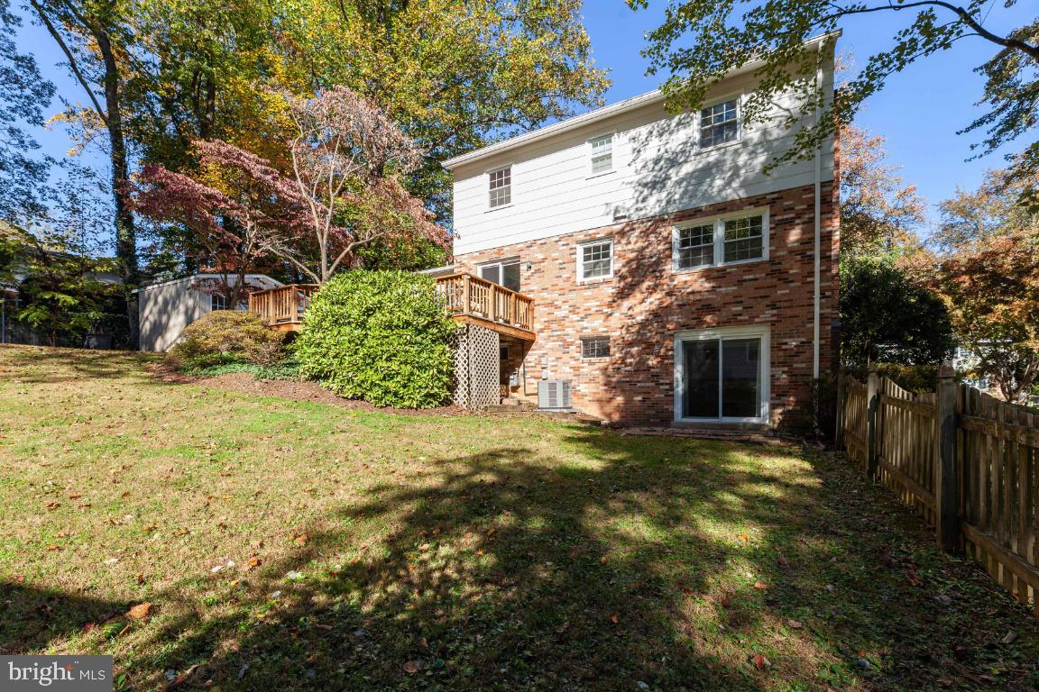 ROLLING VALLEY - Residential