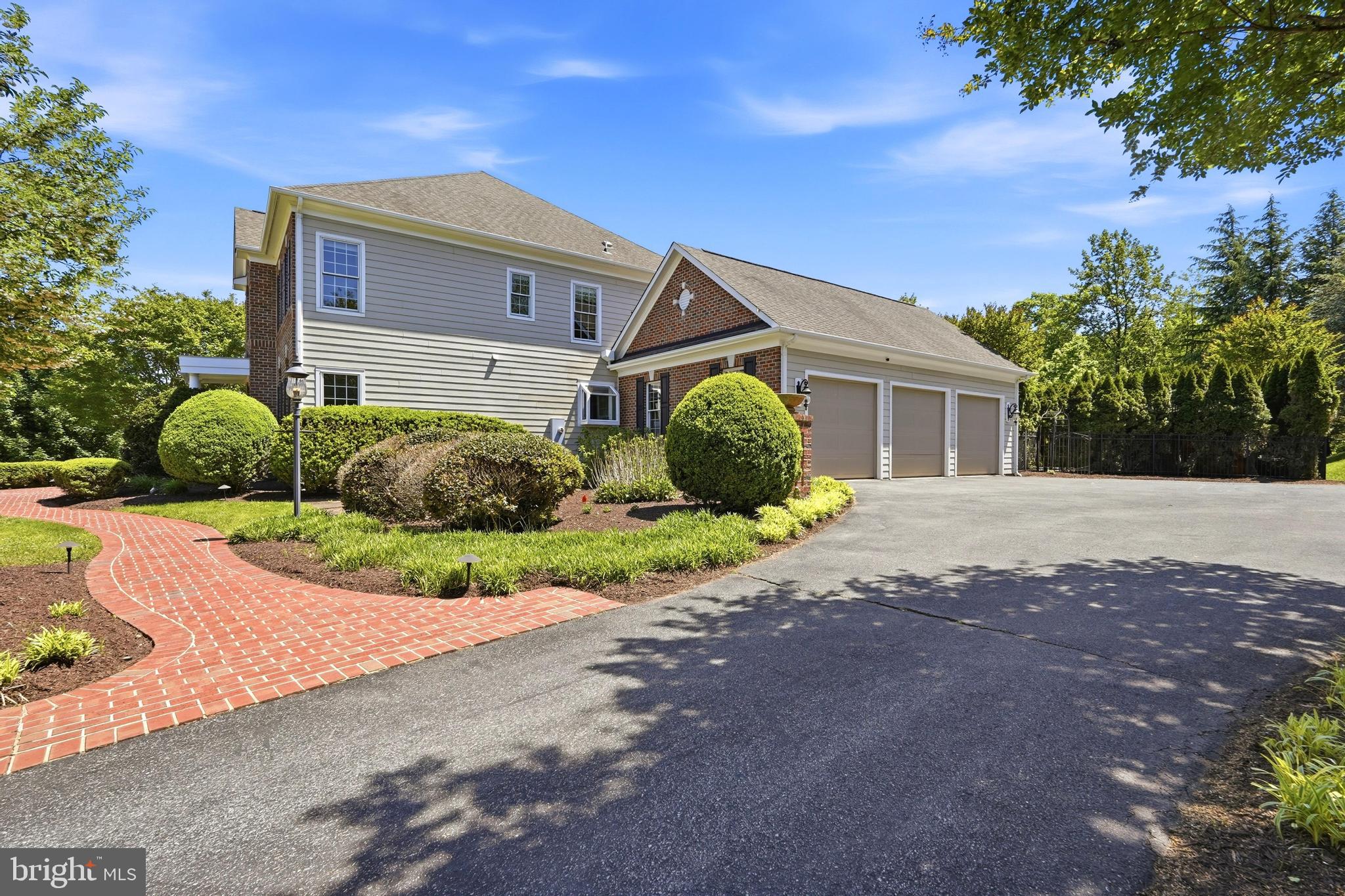 STONELEIGH - Residential