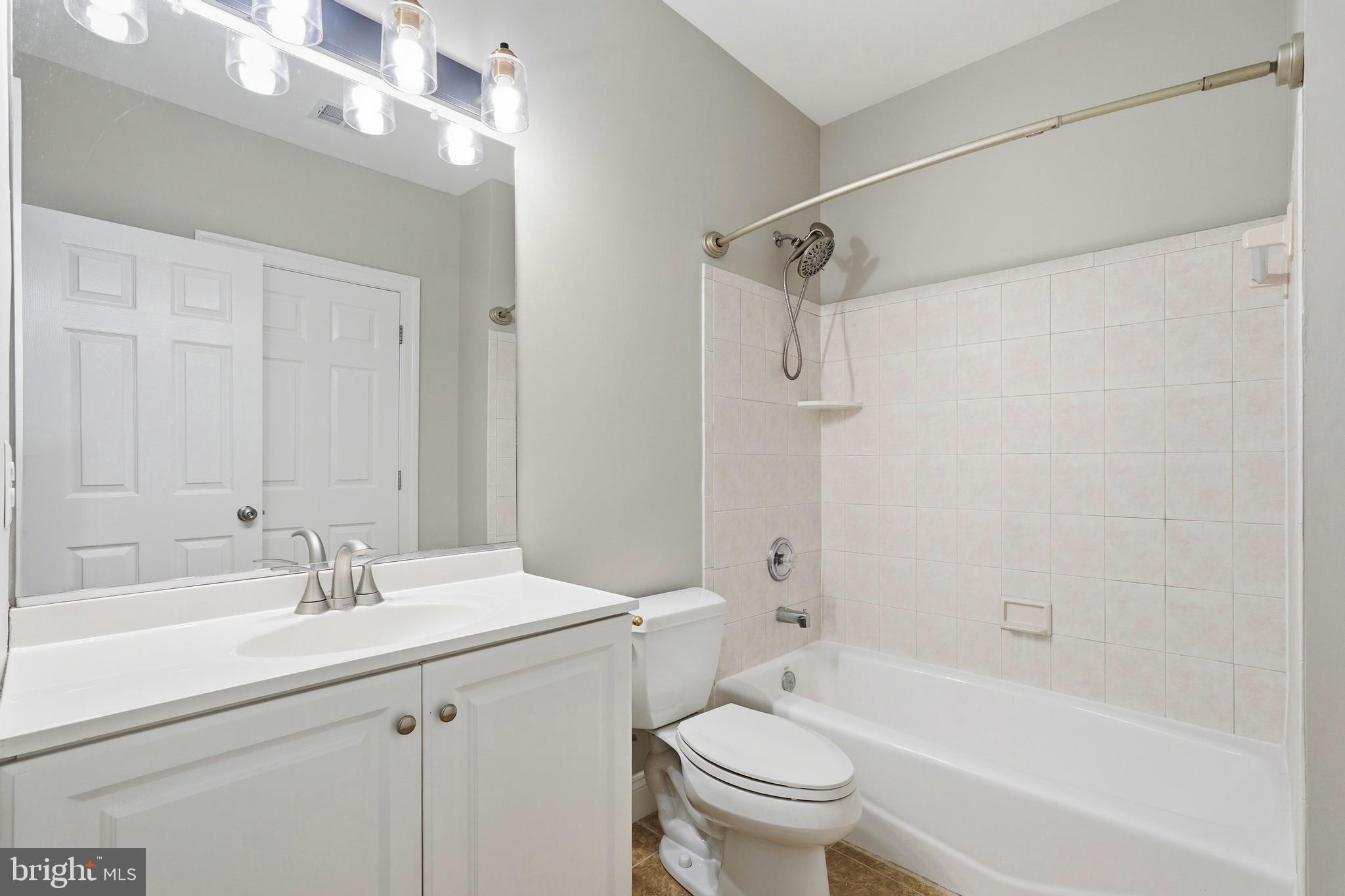 STONELEIGH - Residential
