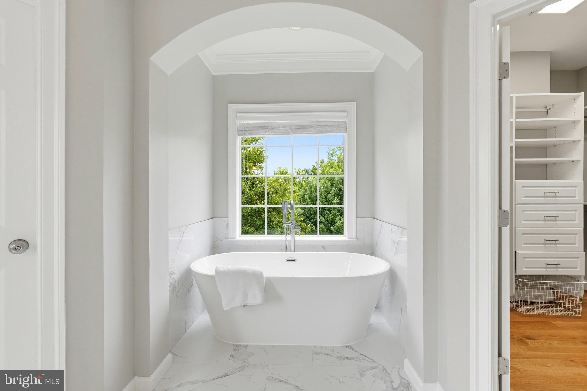 STONELEIGH - Residential