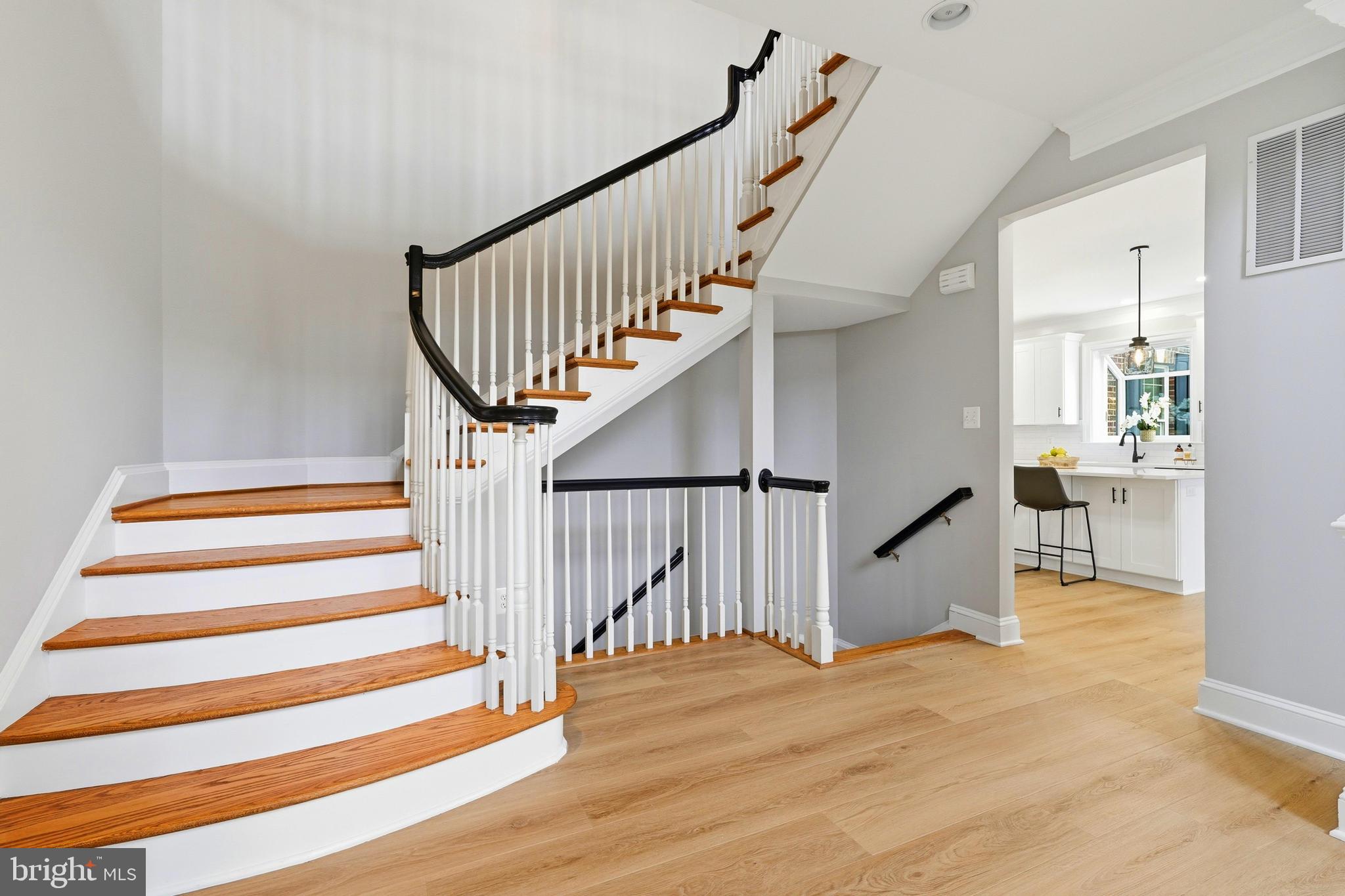 STONELEIGH - Residential