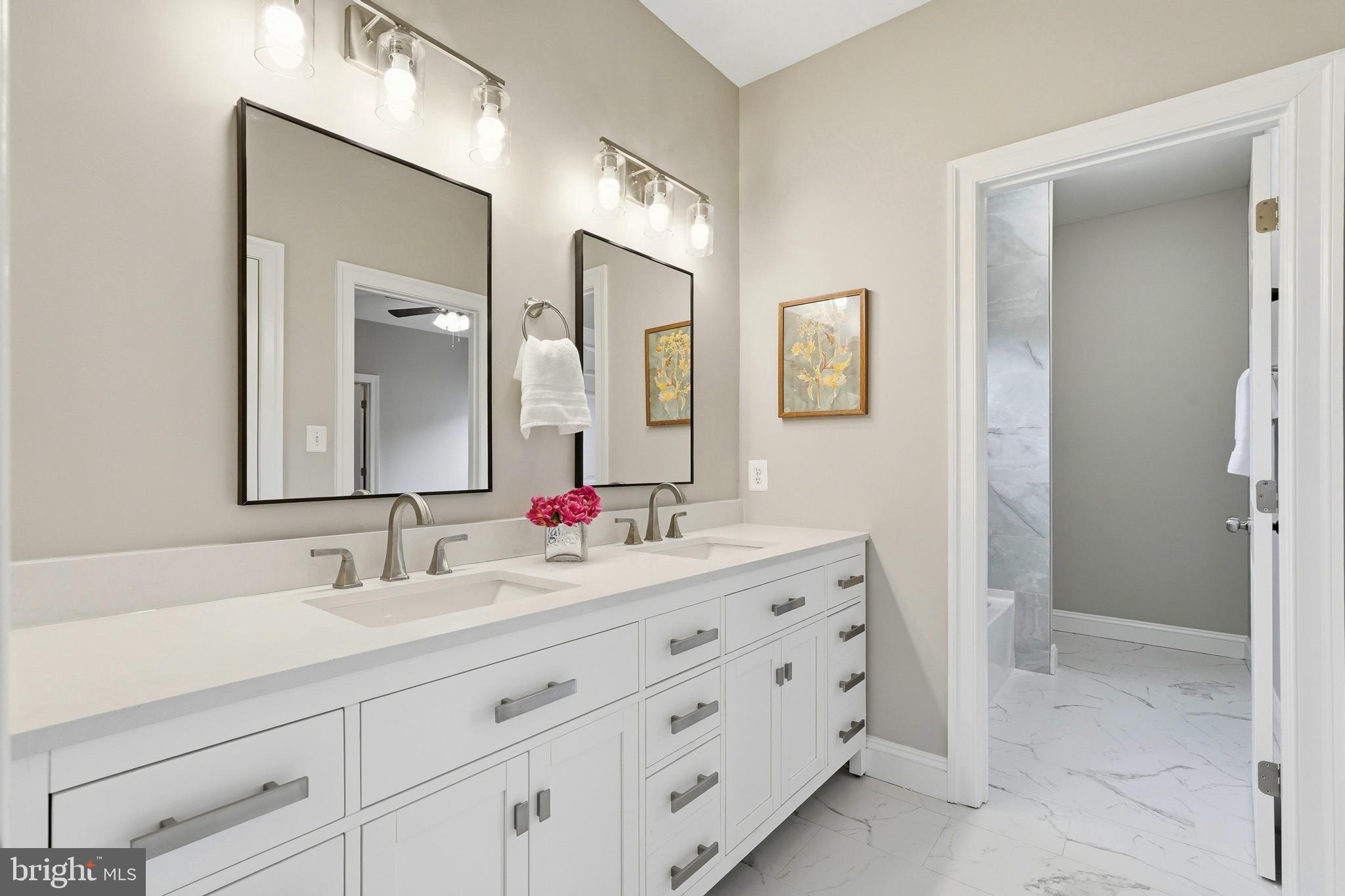 STONELEIGH - Residential