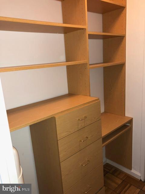 1 SCOTT CIRCLE NW 814