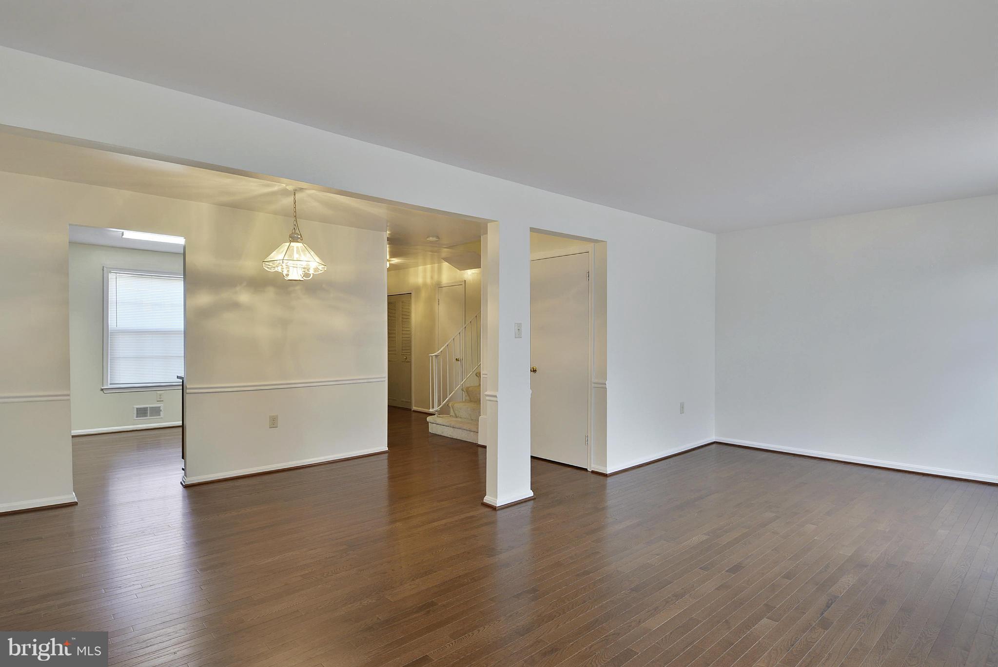 HERITAGE SQUARE - Residential