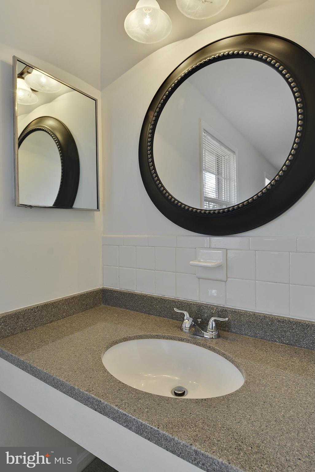 HERITAGE SQUARE - Residential