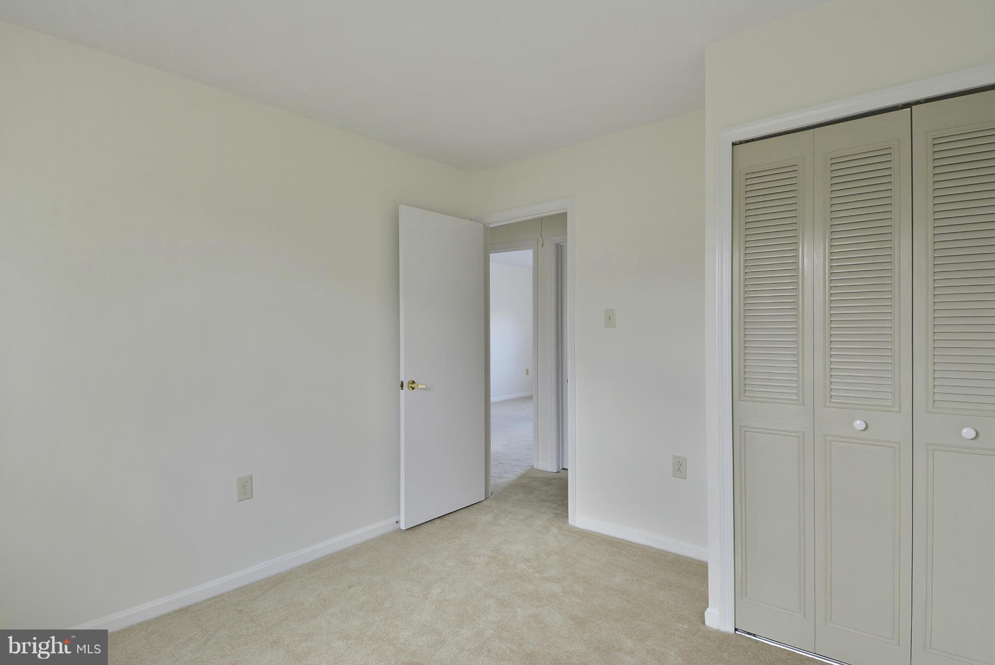 HERITAGE SQUARE - Residential