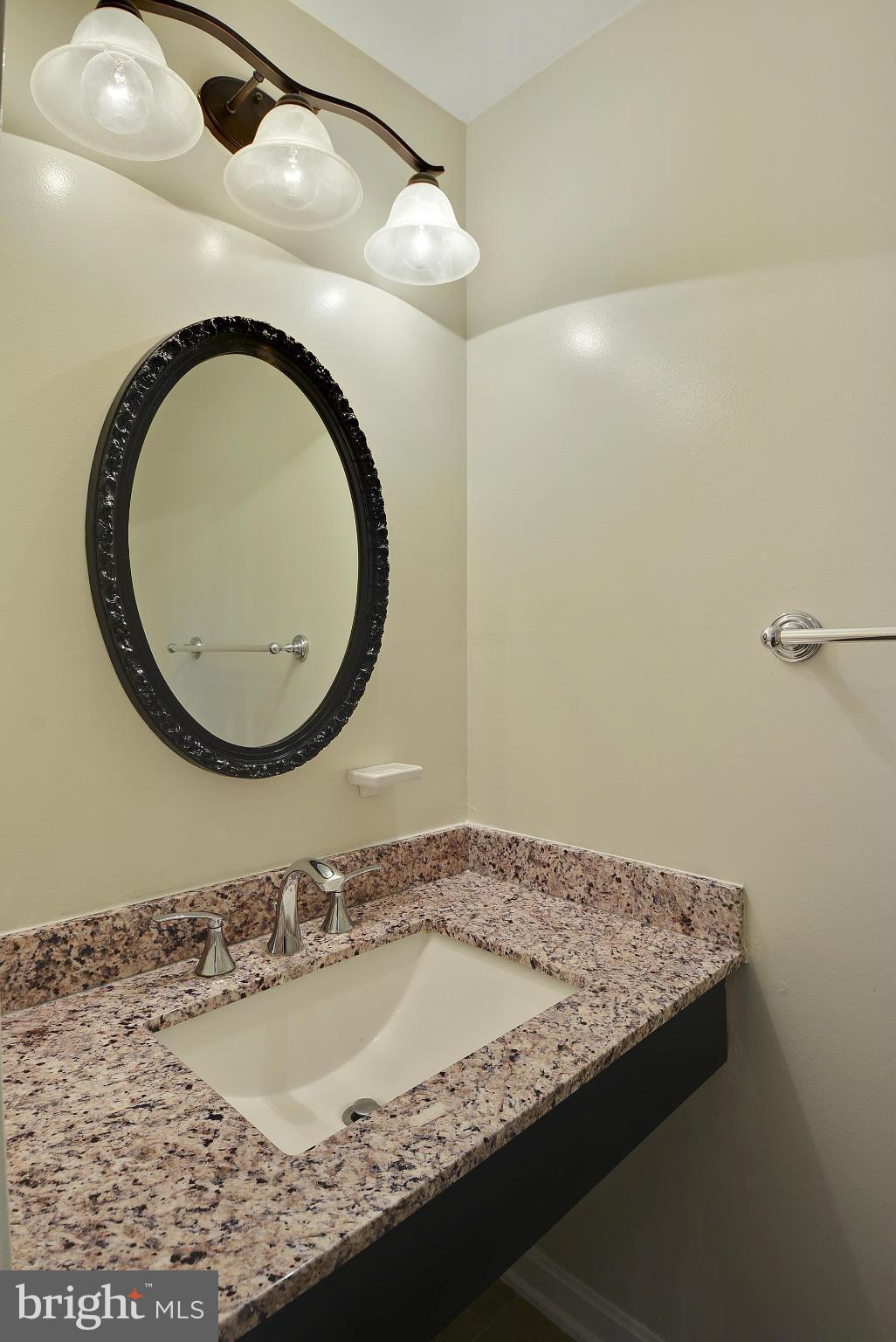 HERITAGE SQUARE - Residential