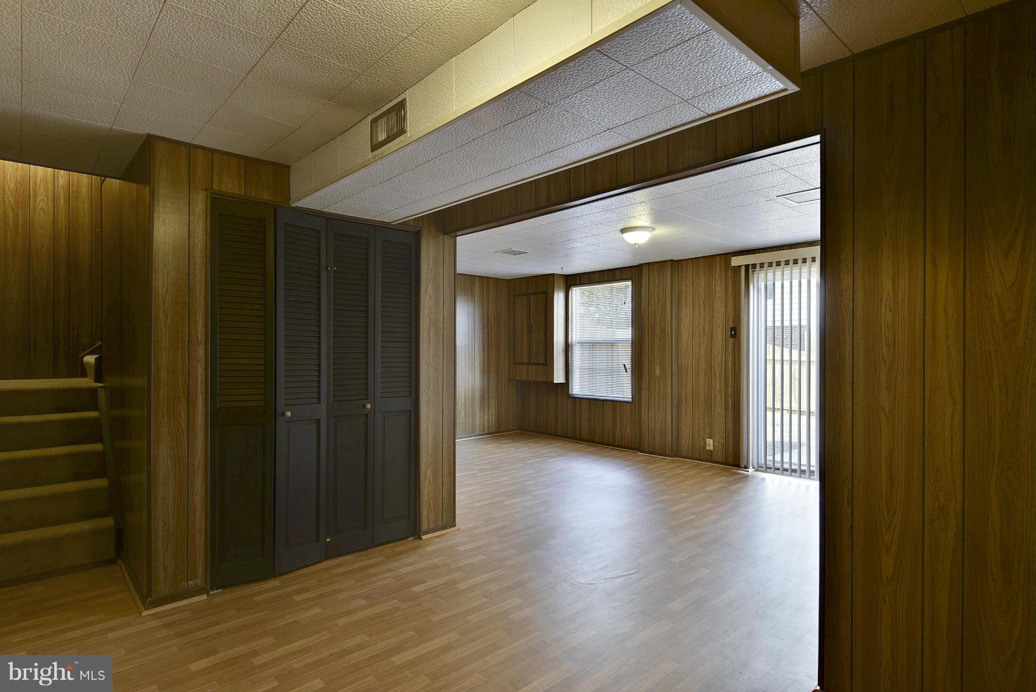 HERITAGE SQUARE - Residential