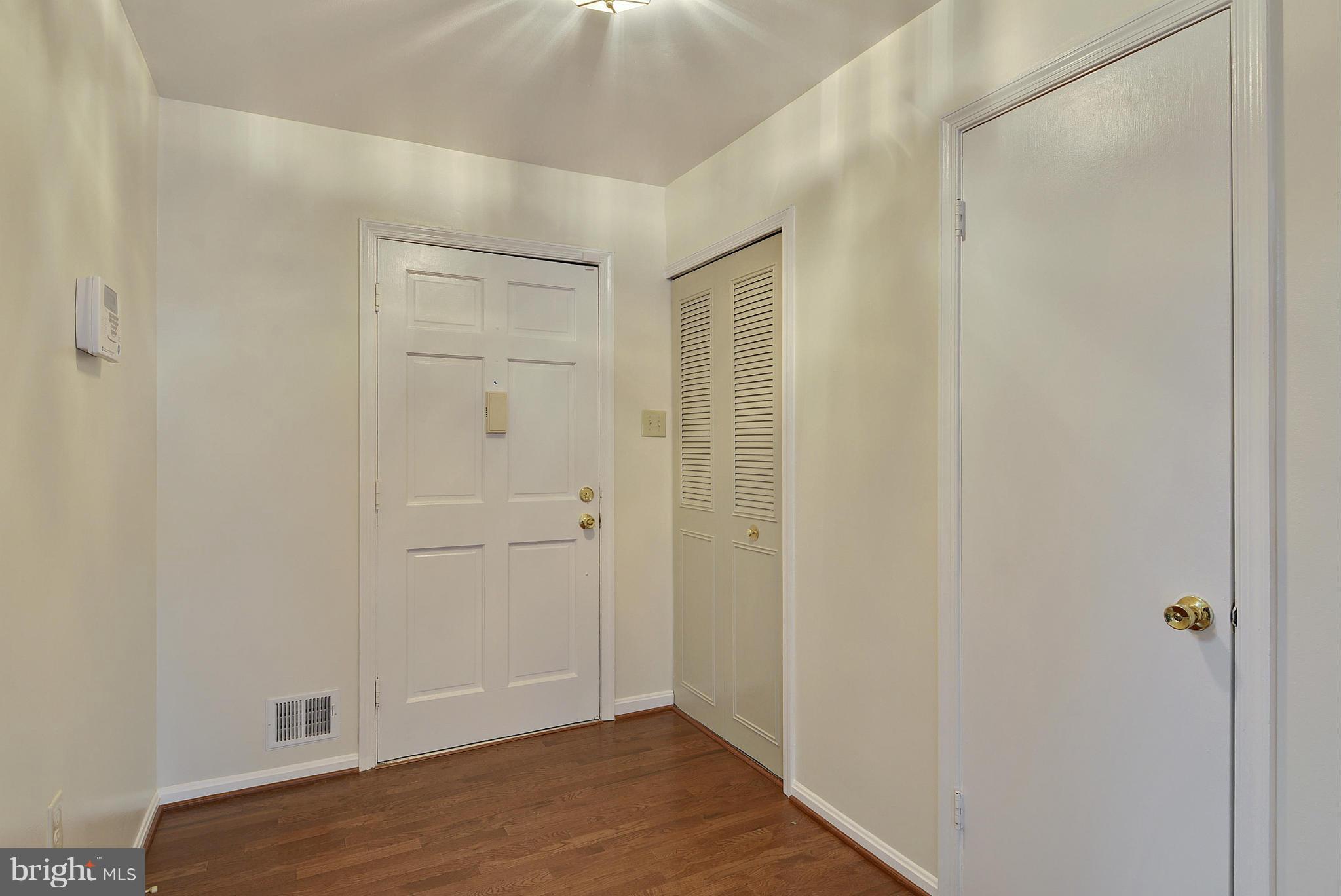 HERITAGE SQUARE - Residential