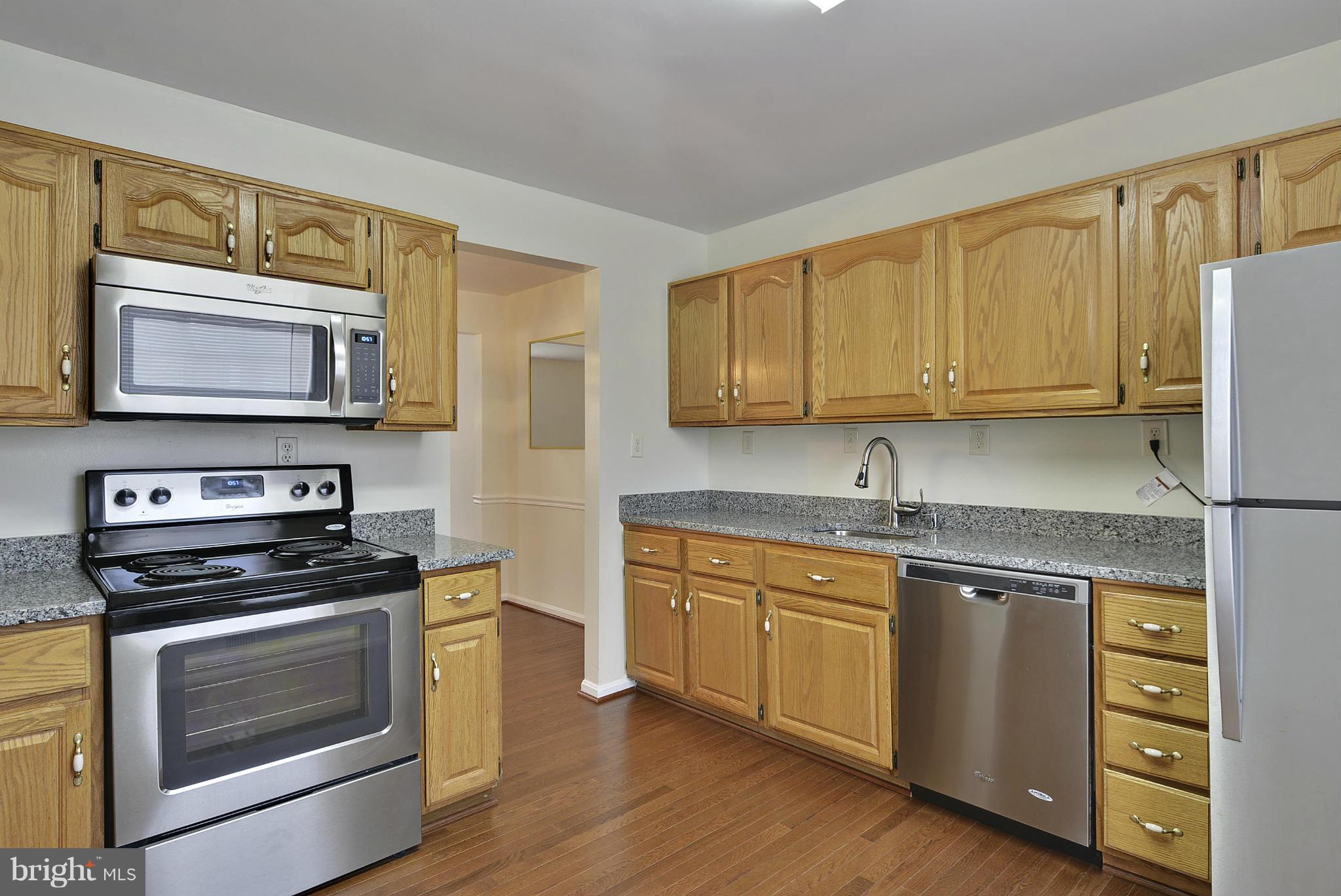 HERITAGE SQUARE - Residential