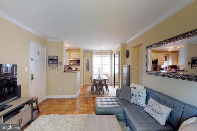 POTOWMACK CROSSING - Residential Lease