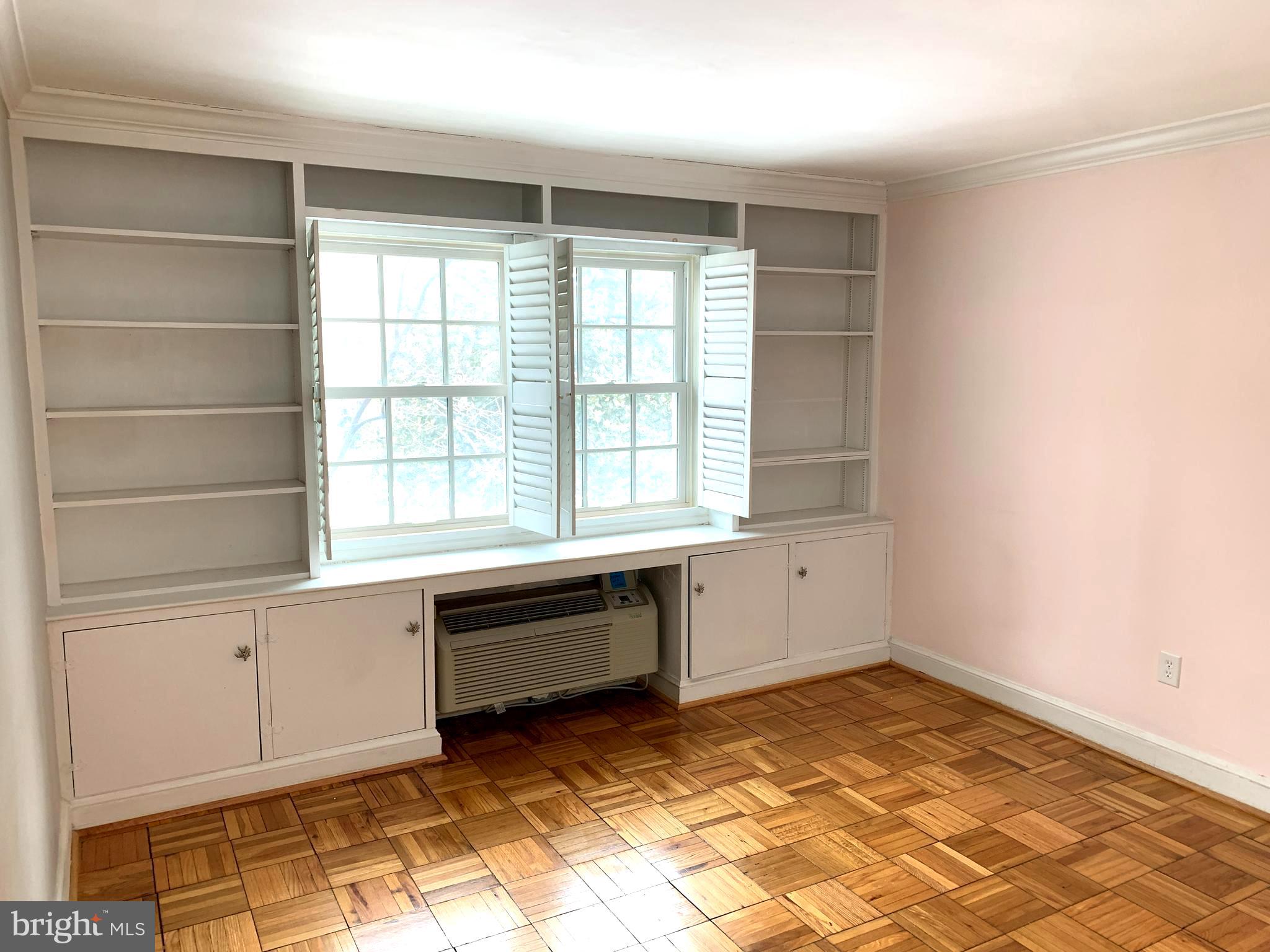 POTOWMACK CROSSING - Residential Lease