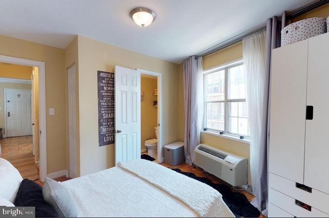 POTOWMACK CROSSING - Residential Lease