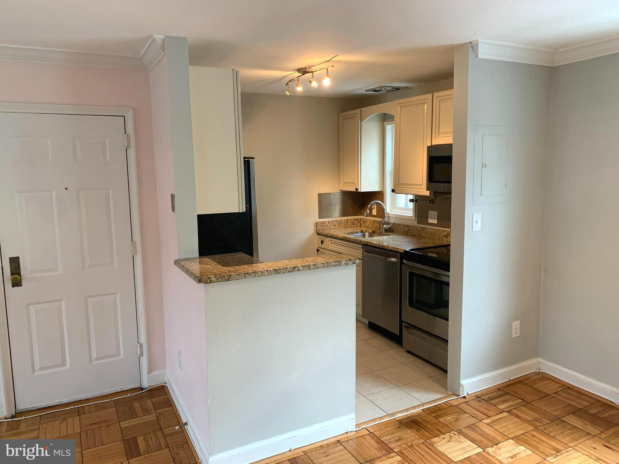 POTOWMACK CROSSING - Residential Lease