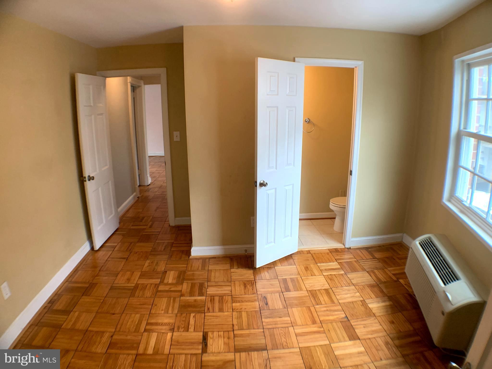 POTOWMACK CROSSING - Residential Lease