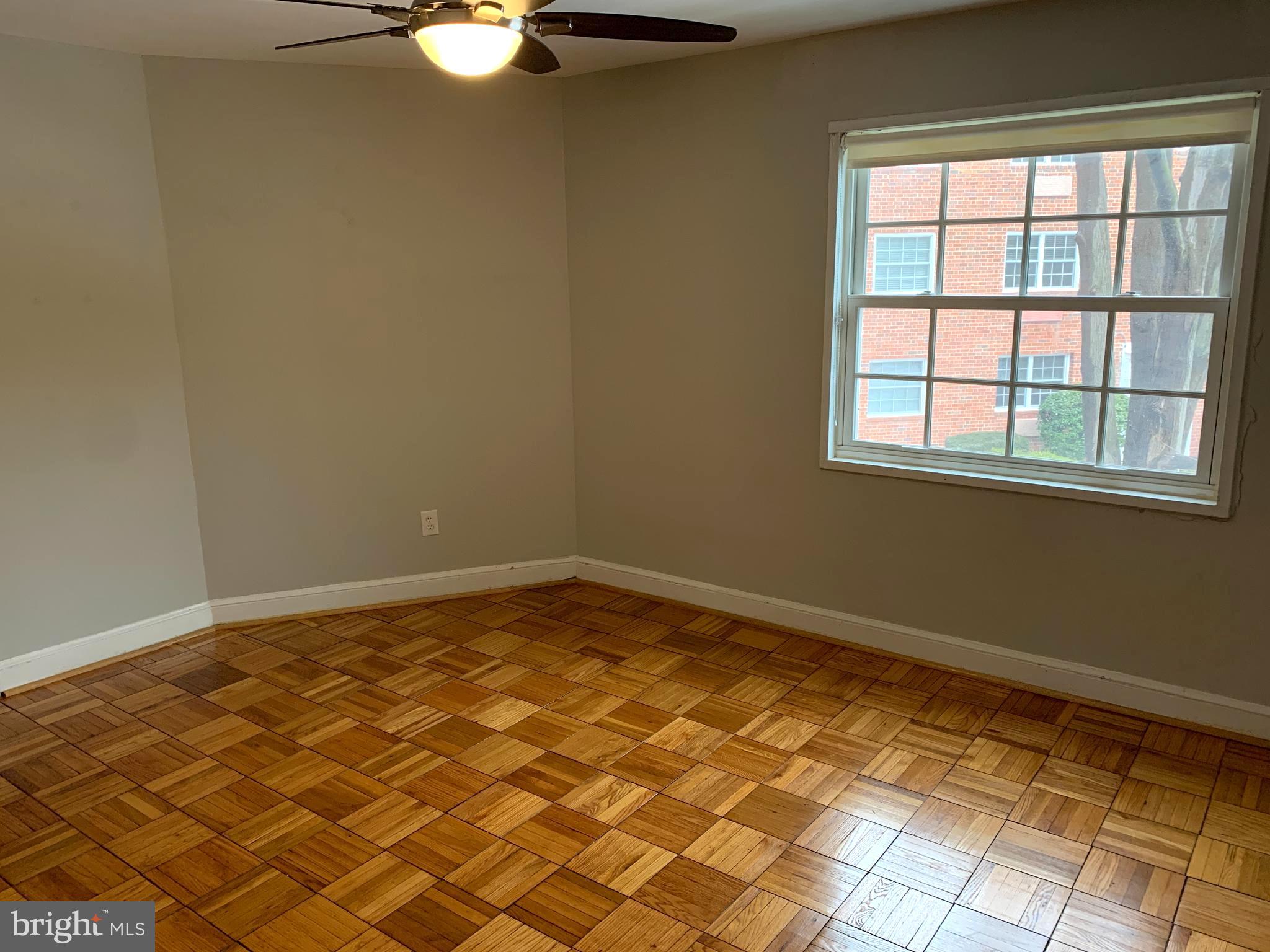 POTOWMACK CROSSING - Residential Lease