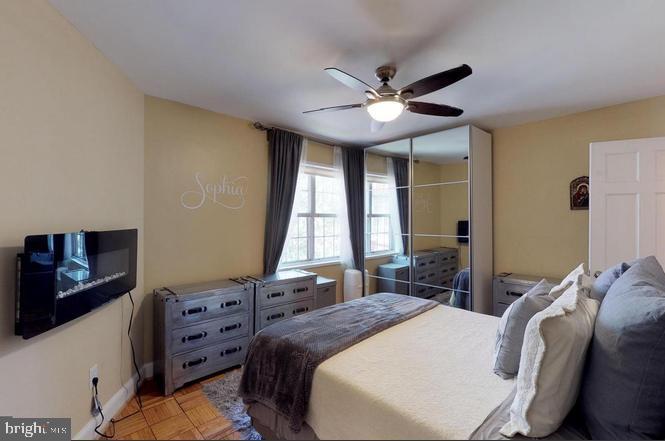 POTOWMACK CROSSING - Residential Lease