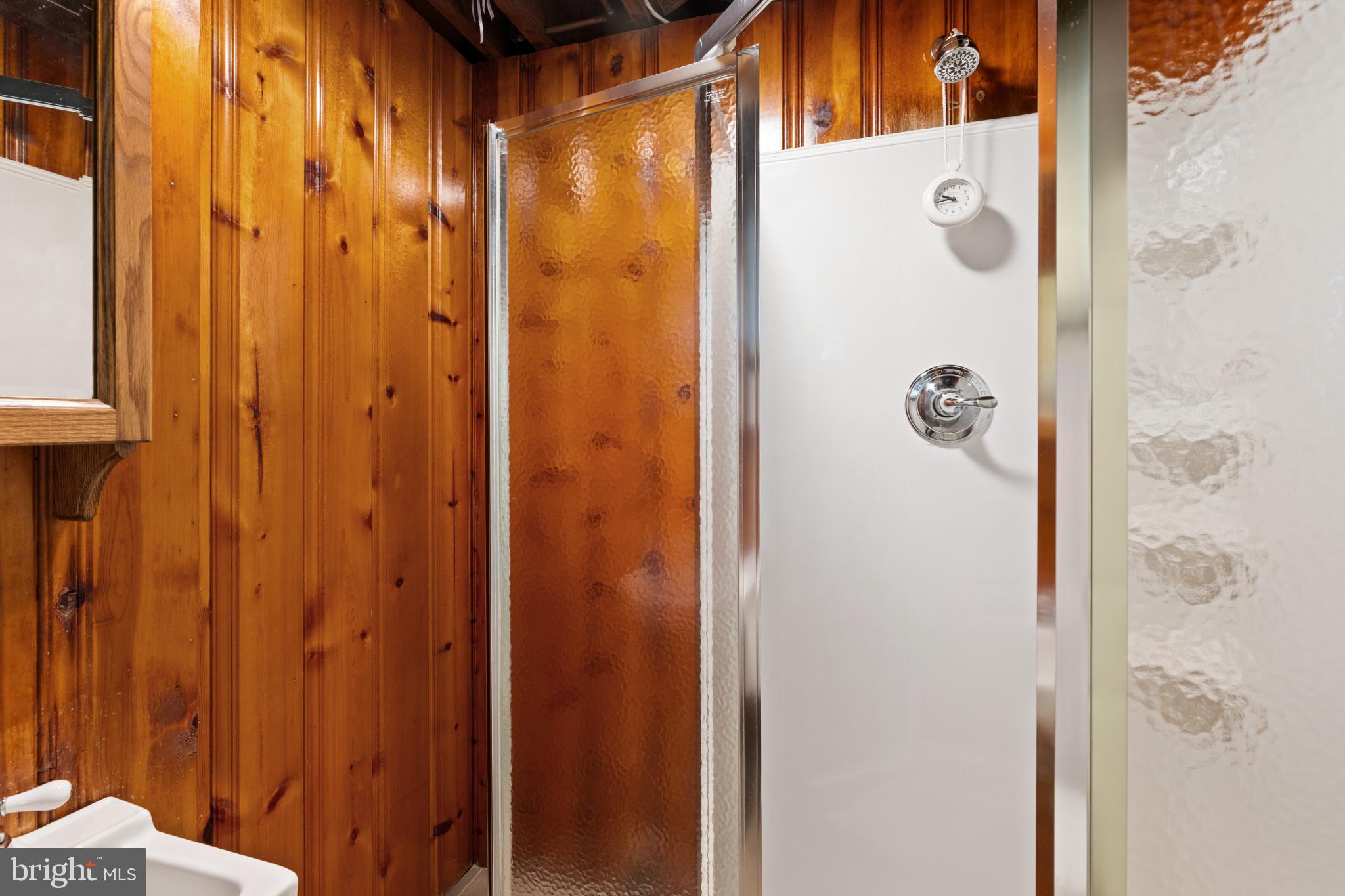 ELKRIDGE HEIGHTS - Residential