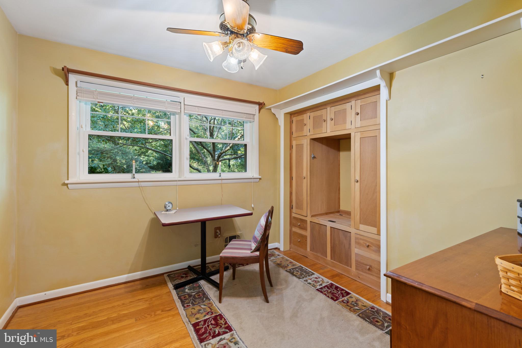 ELKRIDGE HEIGHTS - Residential