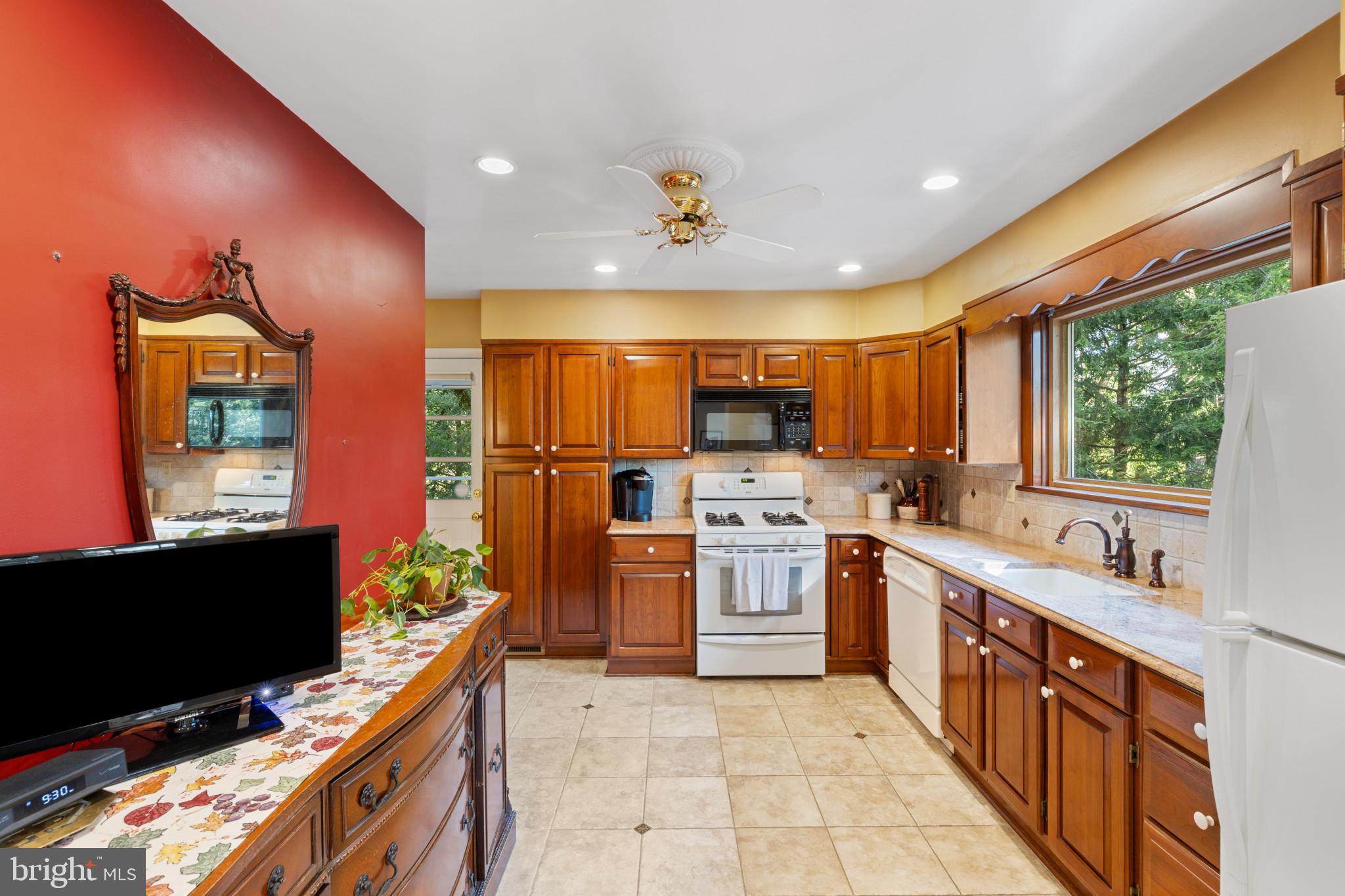 ELKRIDGE HEIGHTS - Residential