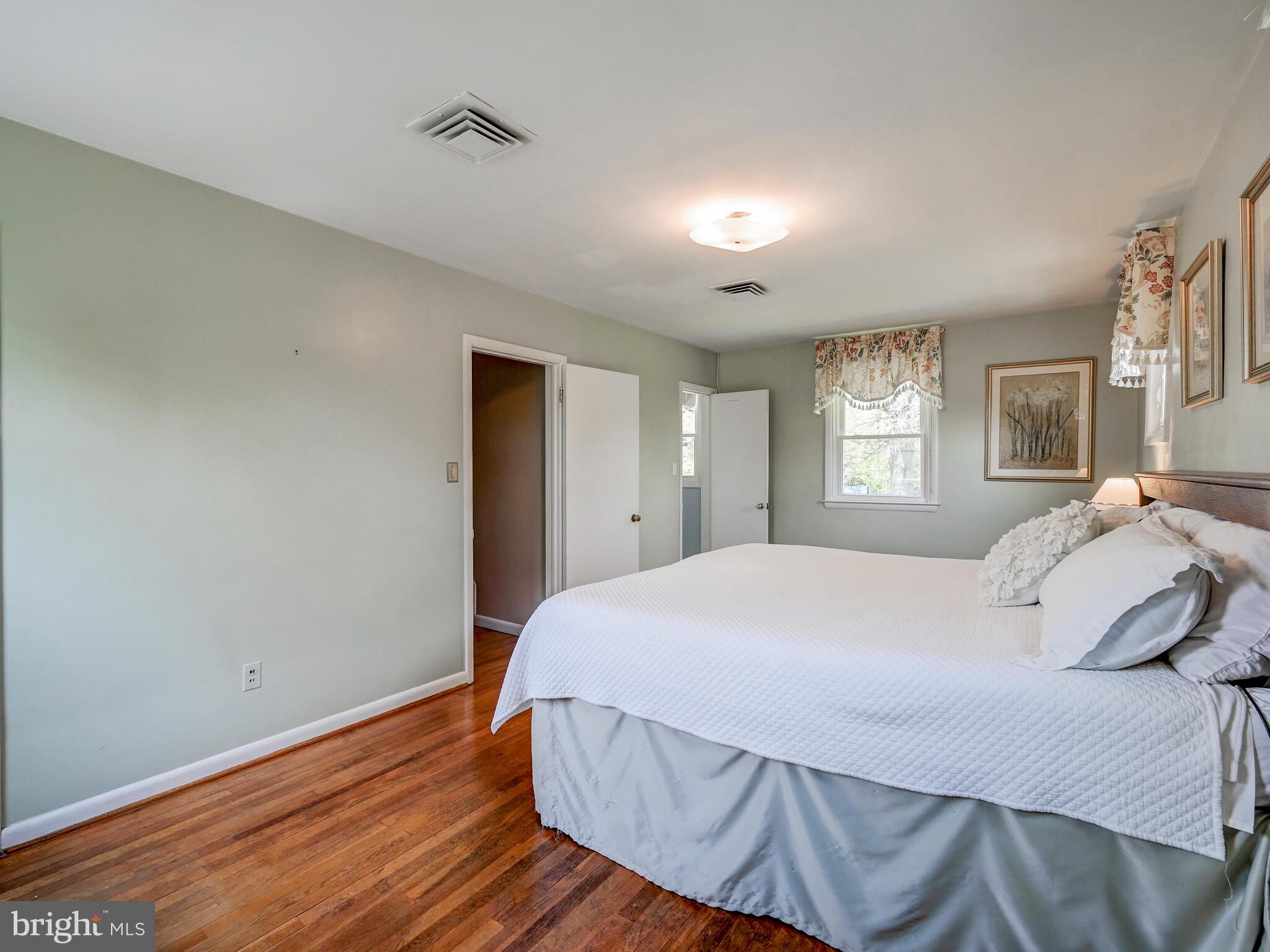 MINE BANK - Residential