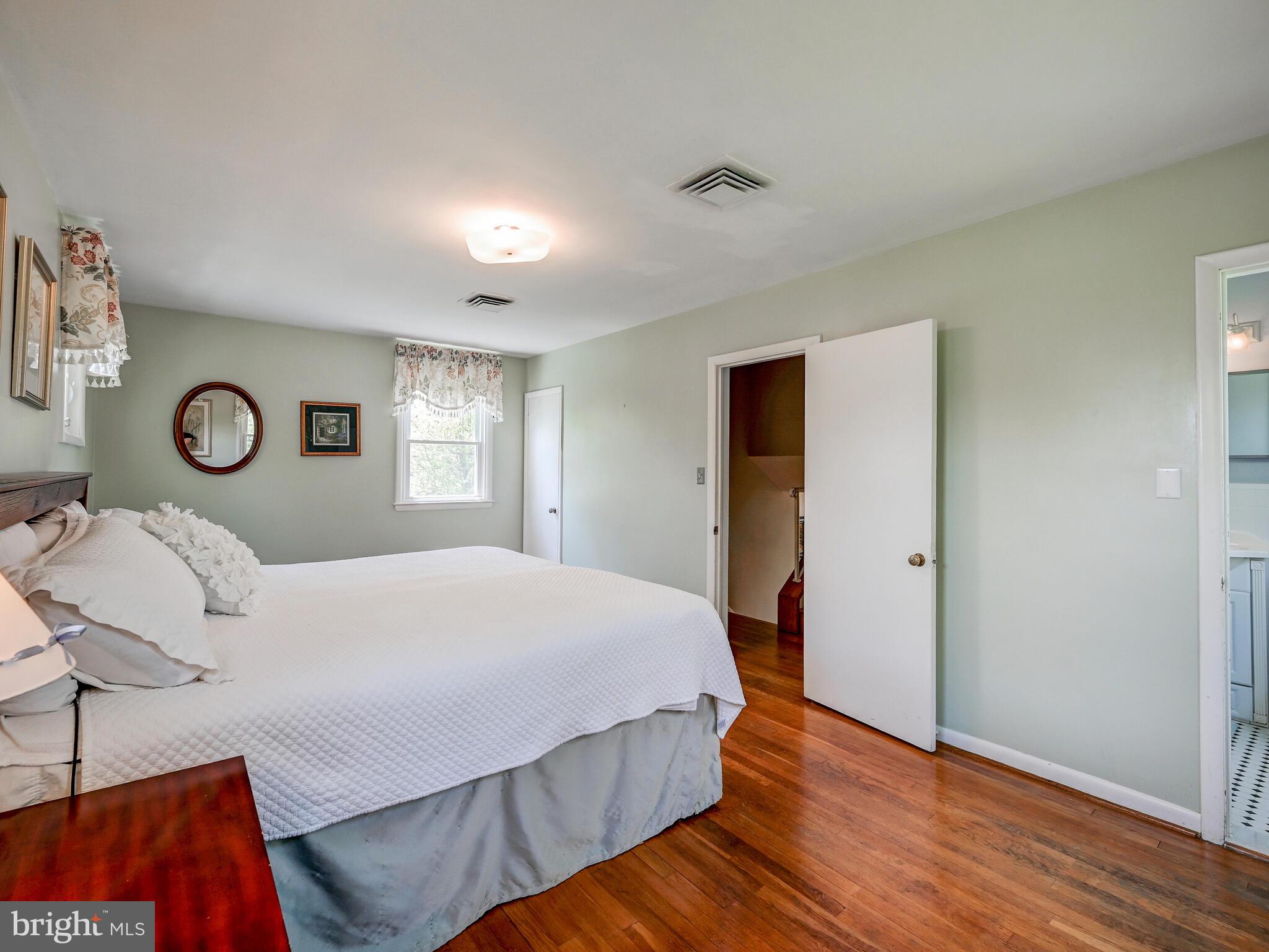 MINE BANK - Residential