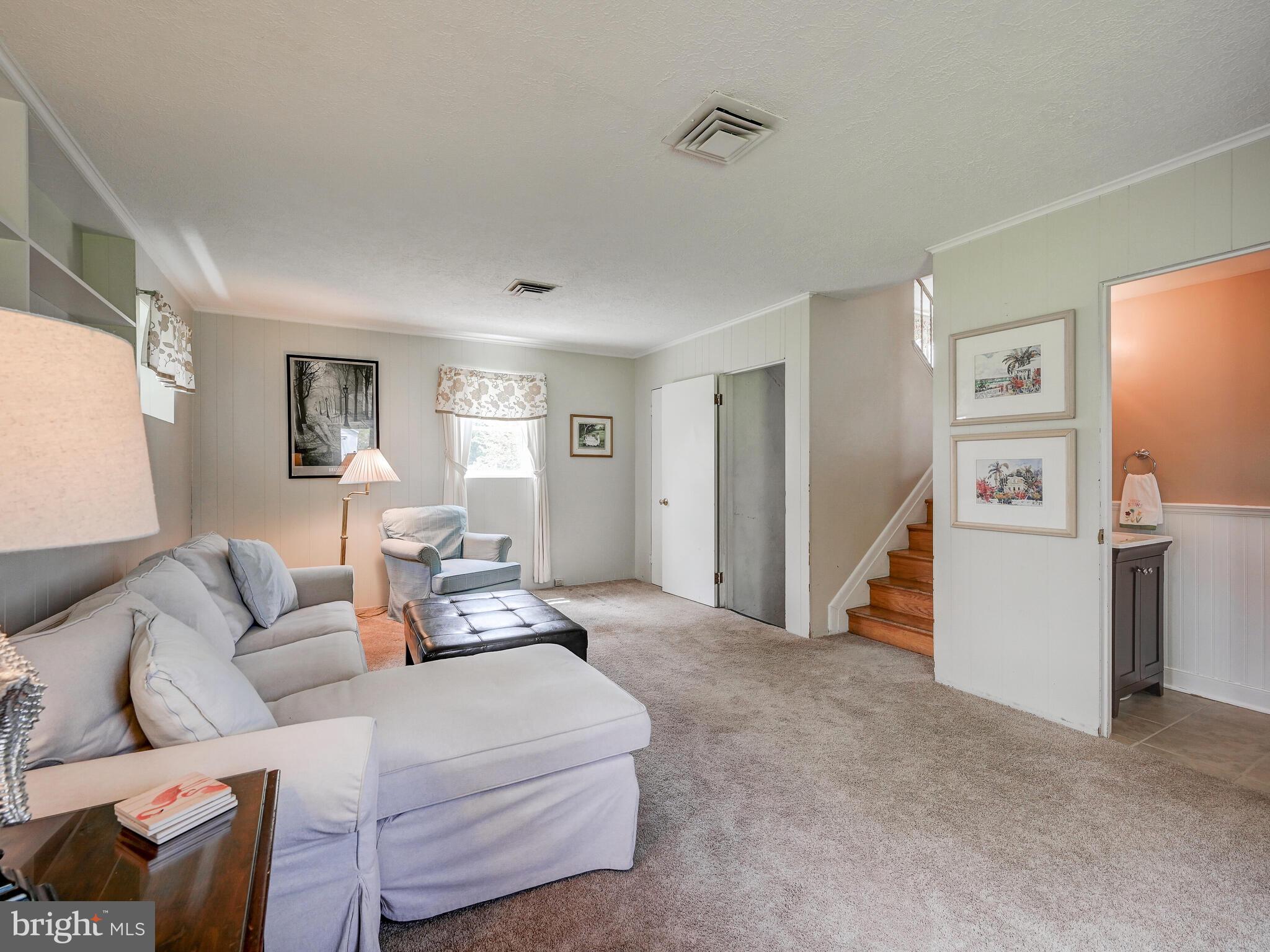 MINE BANK - Residential