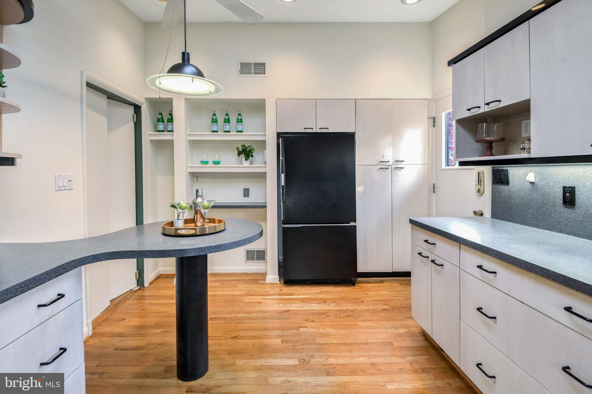 HIGH POINT - Residential