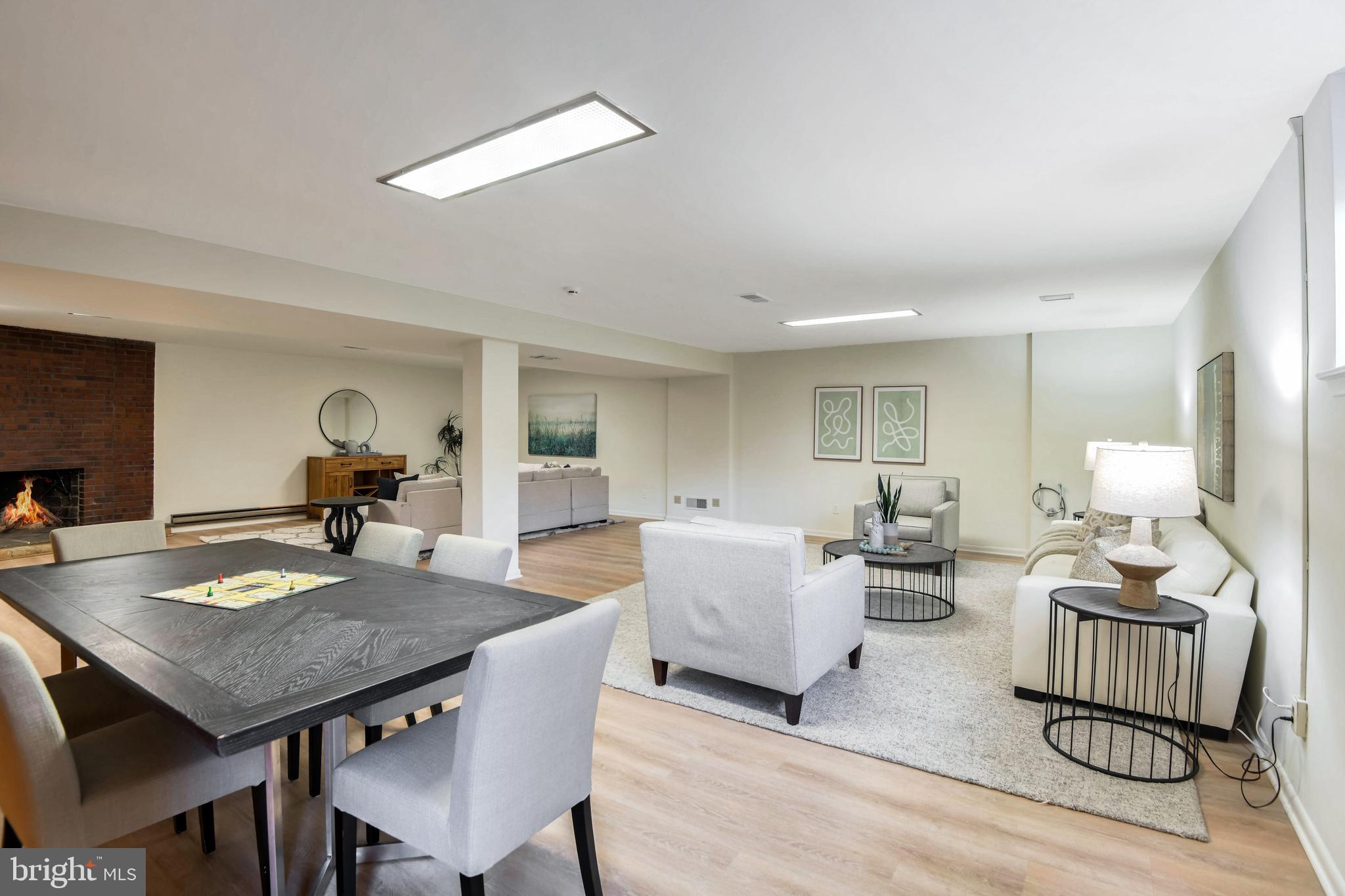 HIGH POINT - Residential