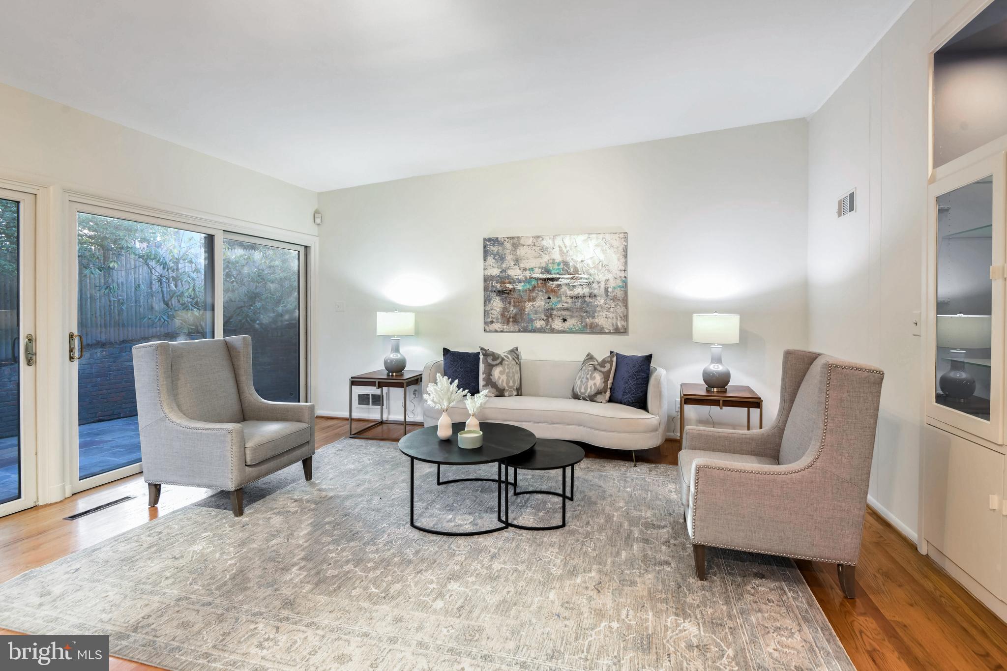 HIGH POINT - Residential