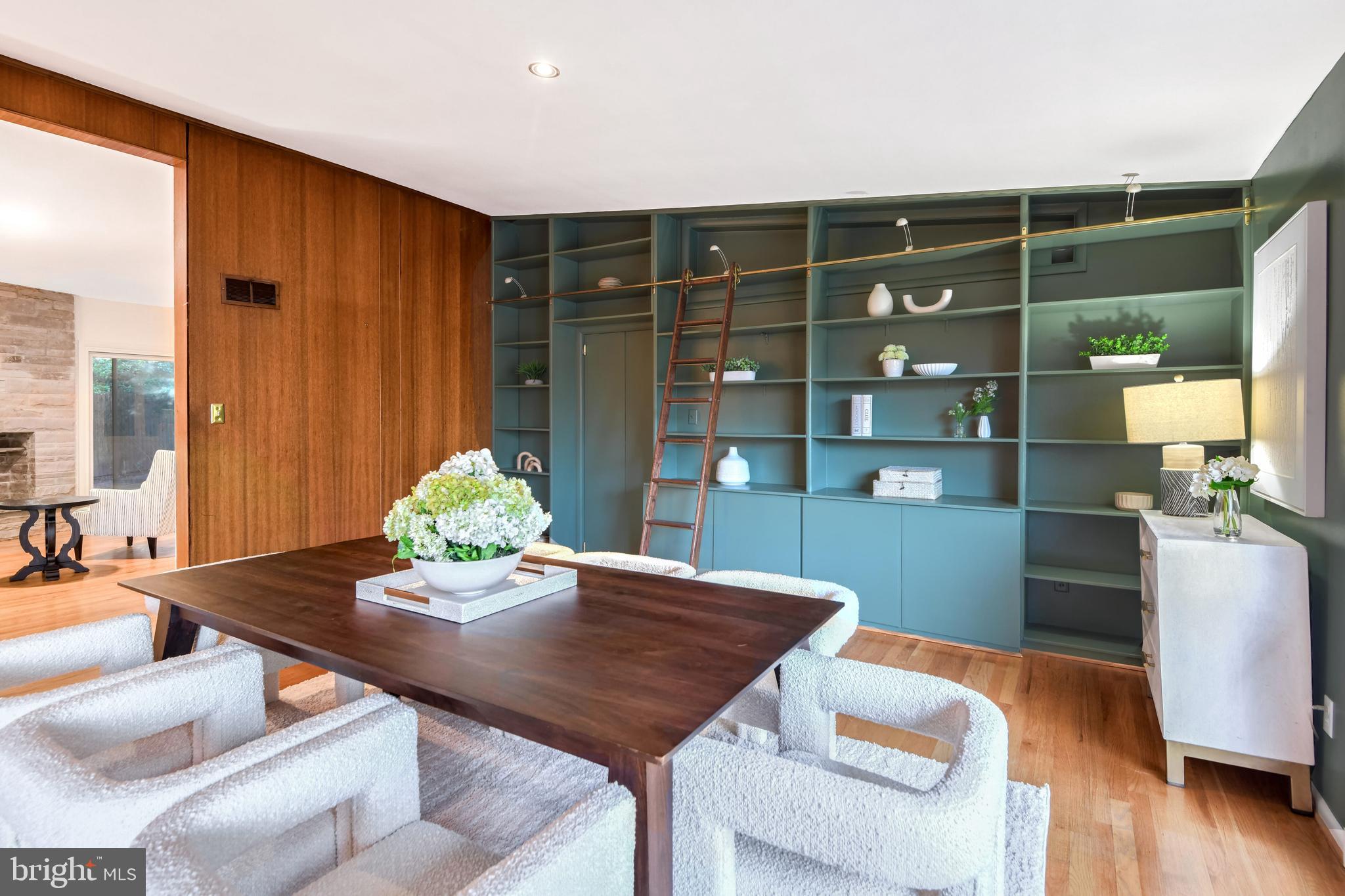 HIGH POINT - Residential