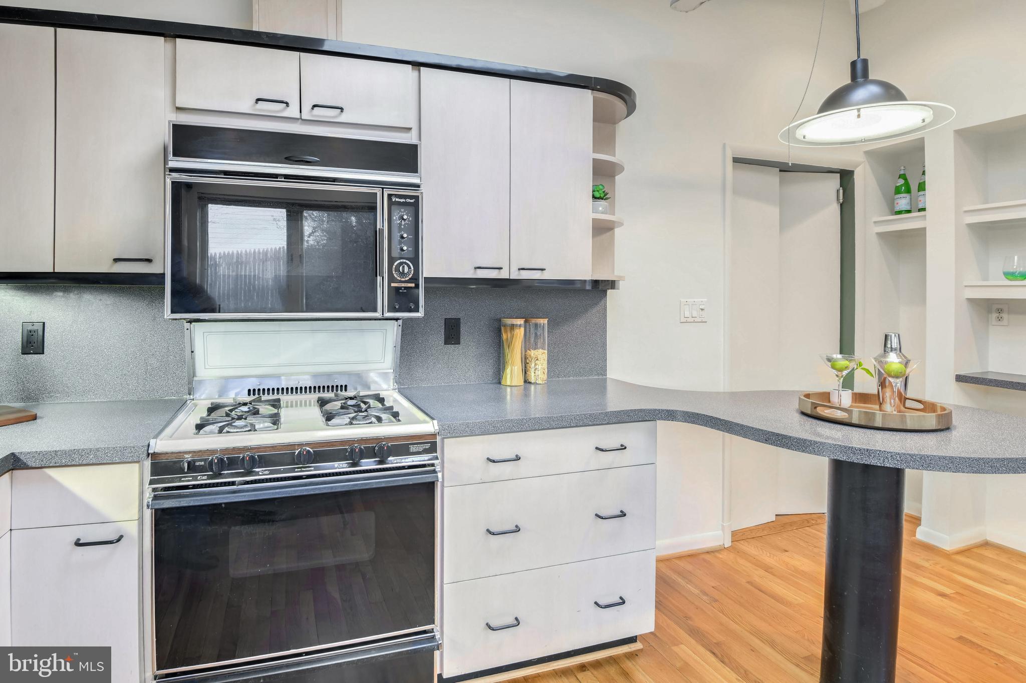 HIGH POINT - Residential