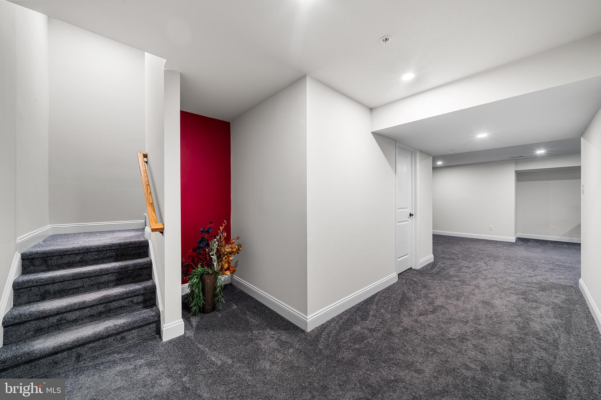 ENCLAVE AT RIDGEWOOD - Residential