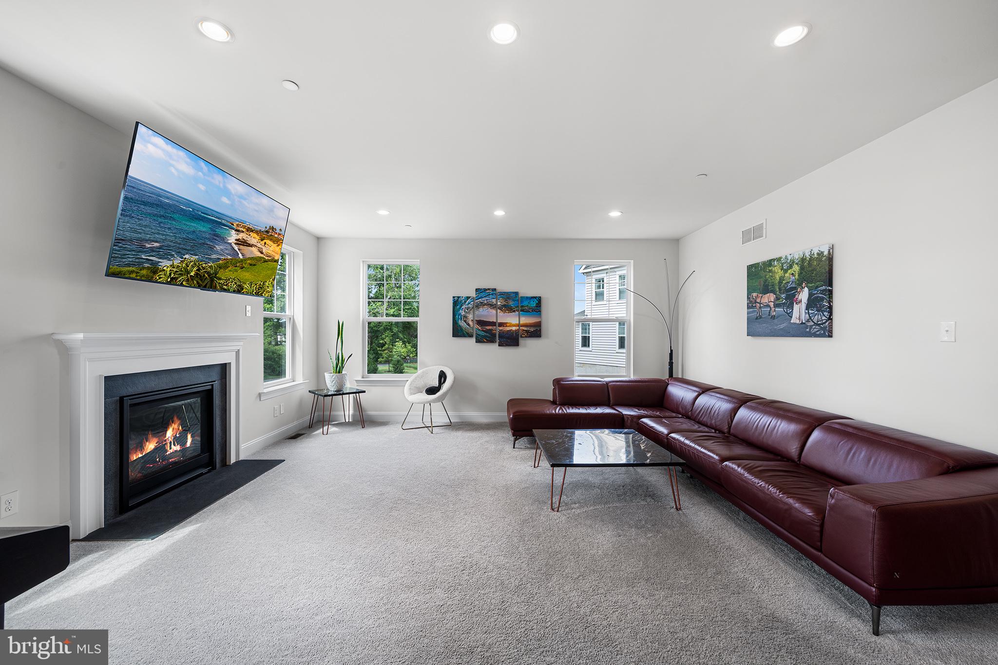 ENCLAVE AT RIDGEWOOD - Residential