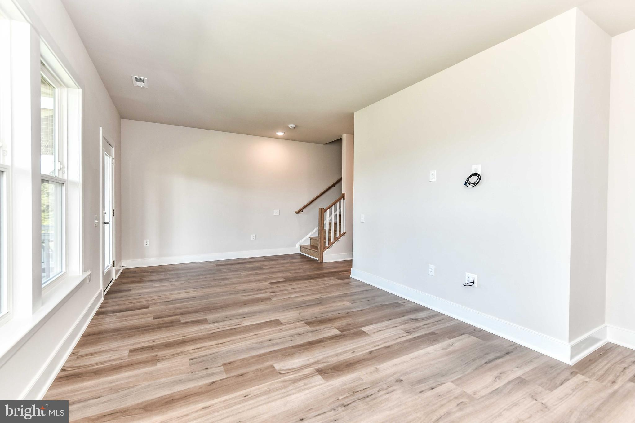 POTOMAC SHORES - Residential Lease