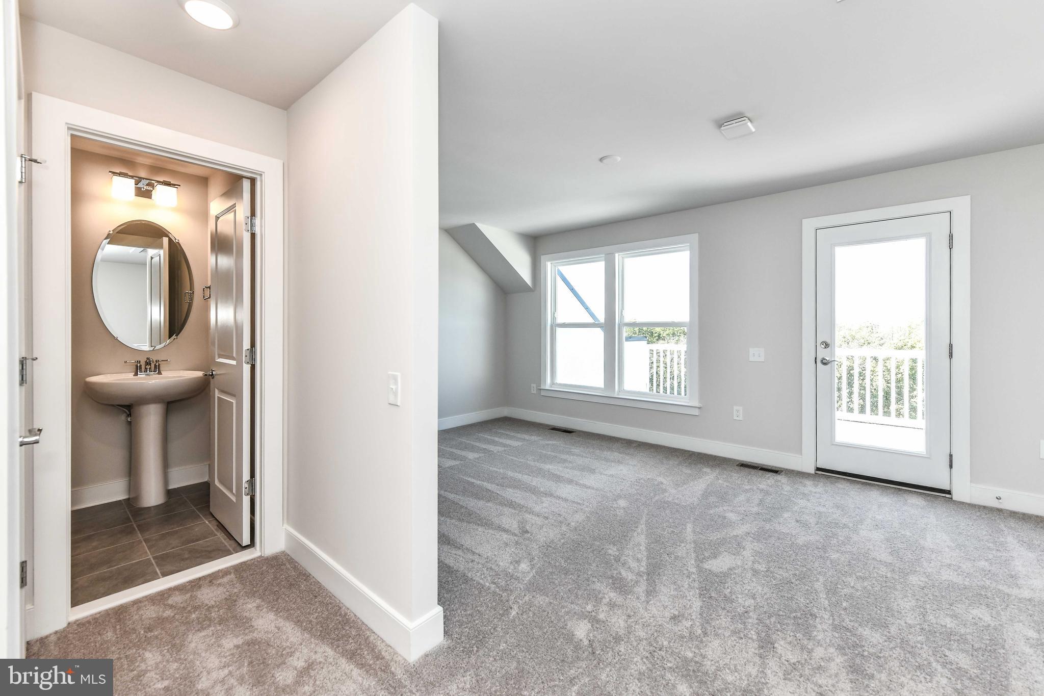 POTOMAC SHORES - Residential Lease