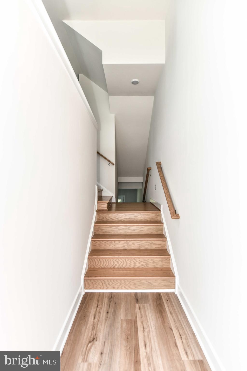 POTOMAC SHORES - Residential Lease