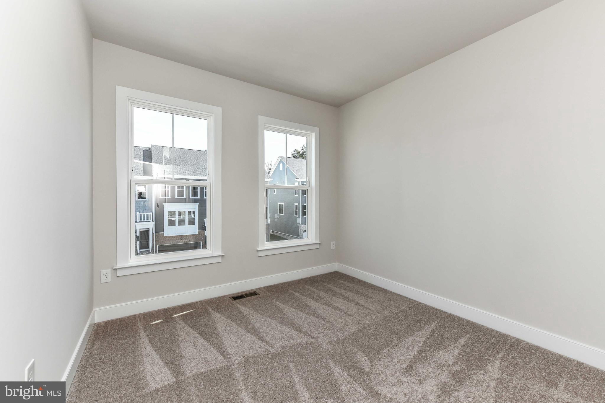 POTOMAC SHORES - Residential Lease