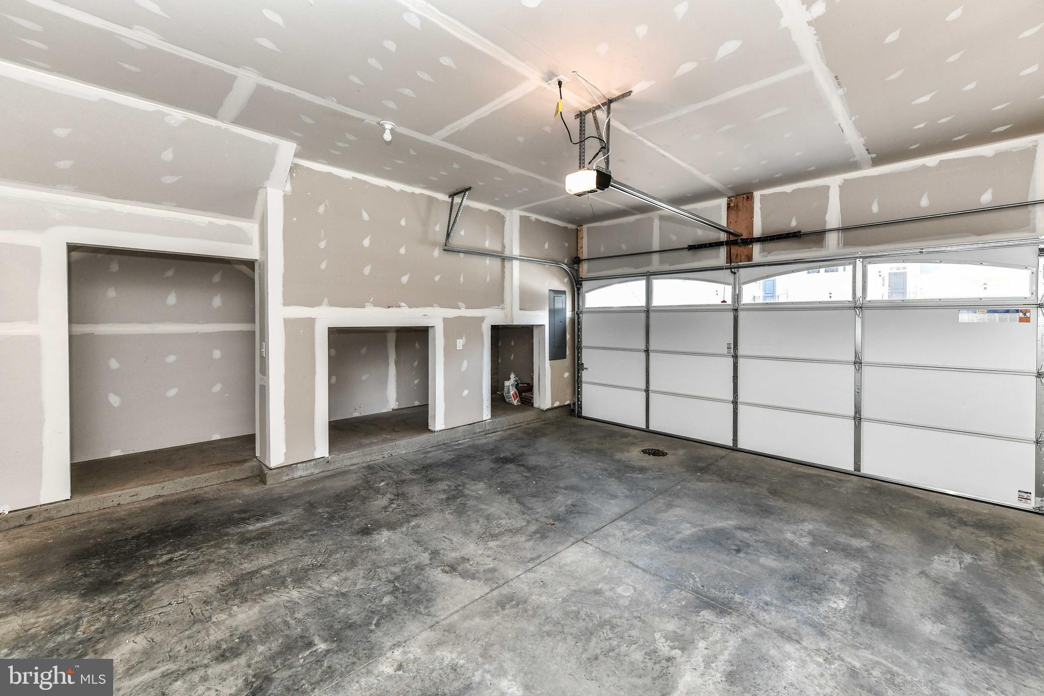 POTOMAC SHORES - Residential Lease