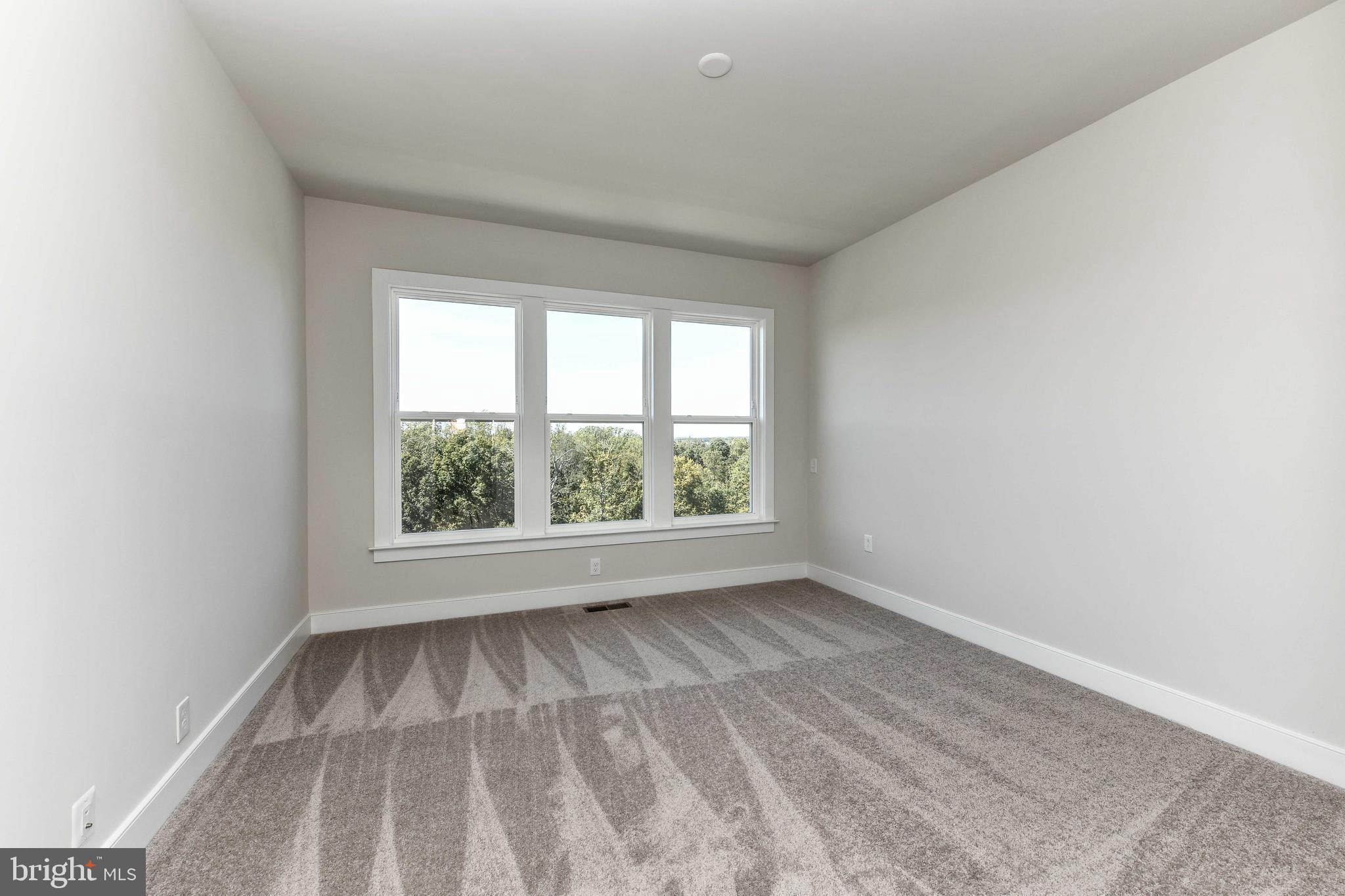 POTOMAC SHORES - Residential Lease